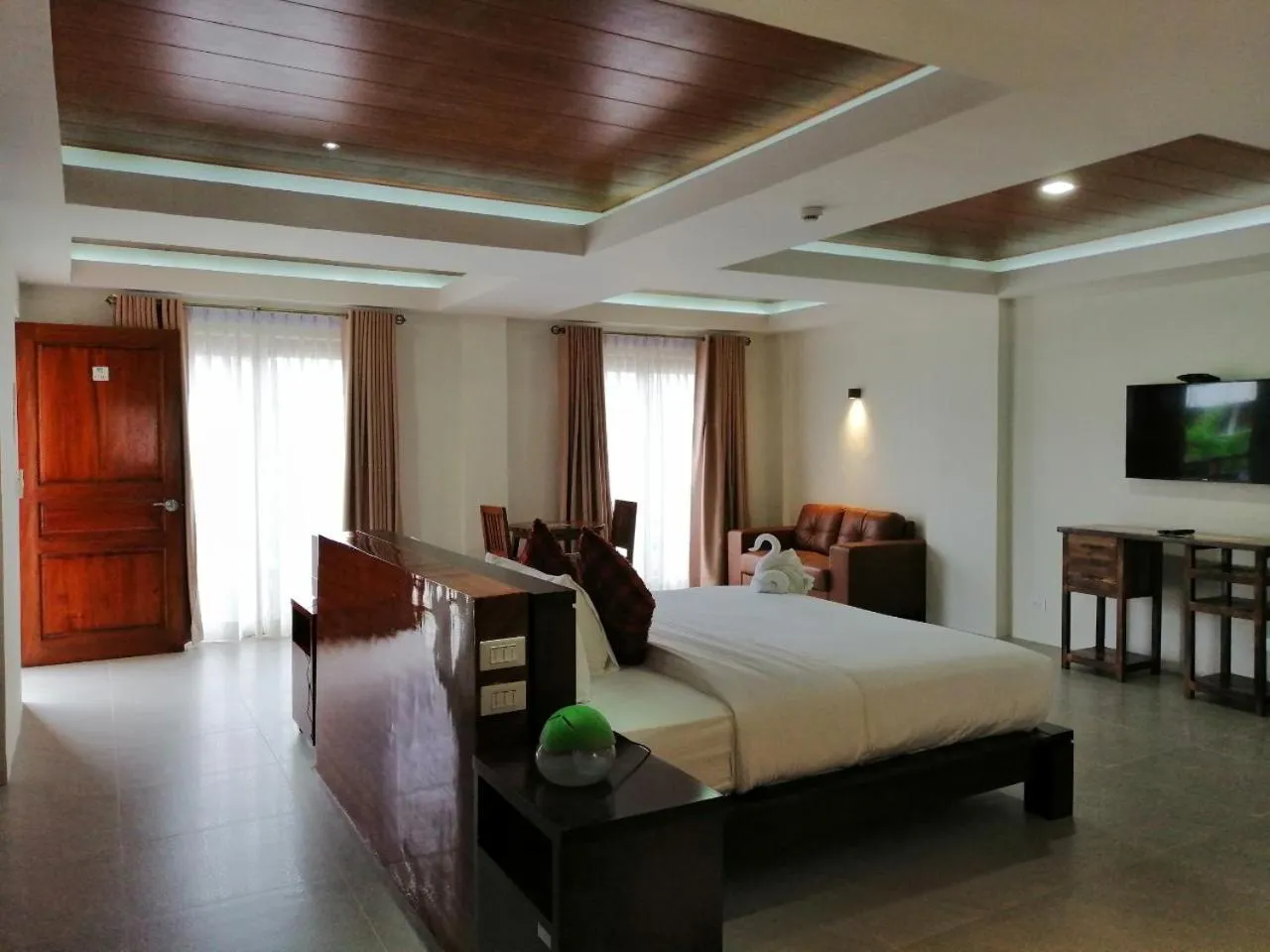 Bed in Nirvana Resort Puerto Galera