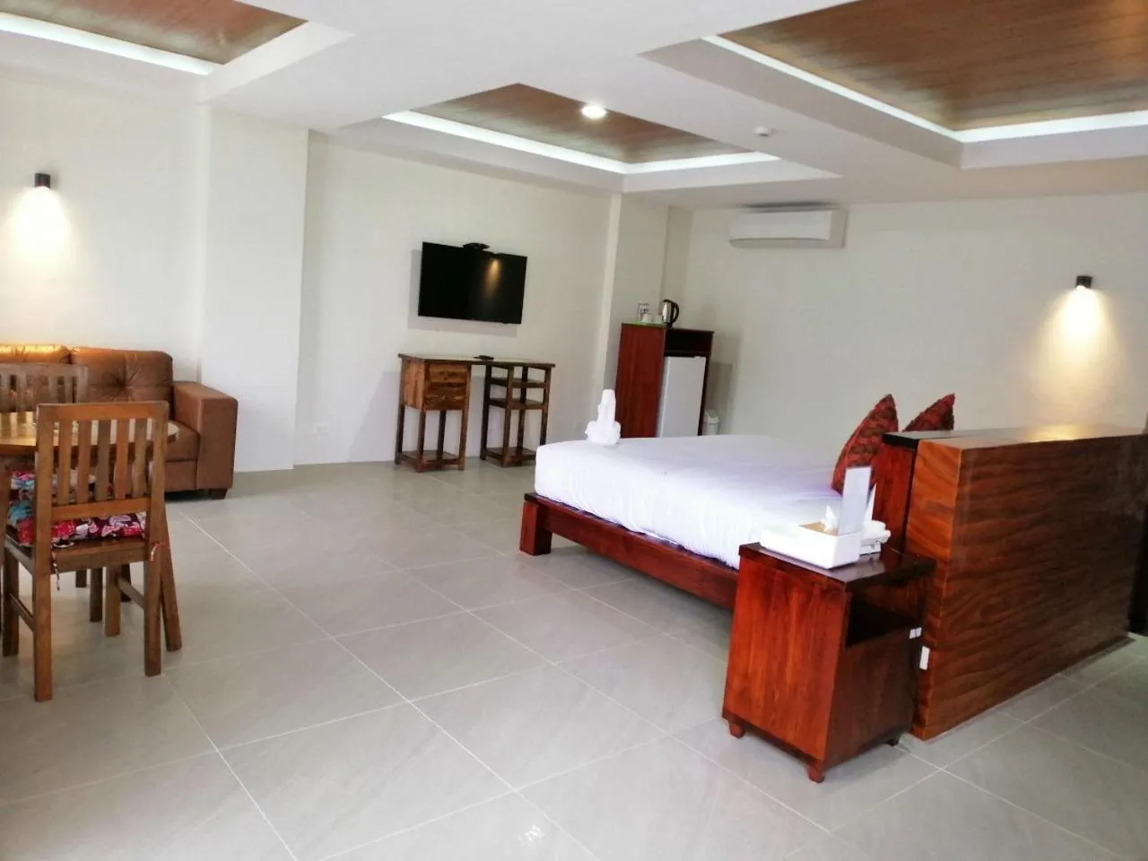 Bed in Nirvana Resort Puerto Galera