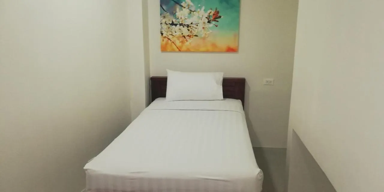 Bed in Nirvana Resort Puerto Galera