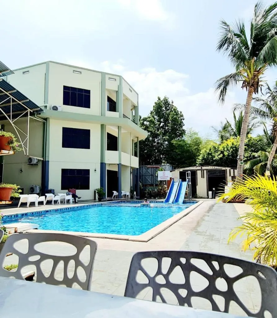 Swimming pool in Best Star Resort