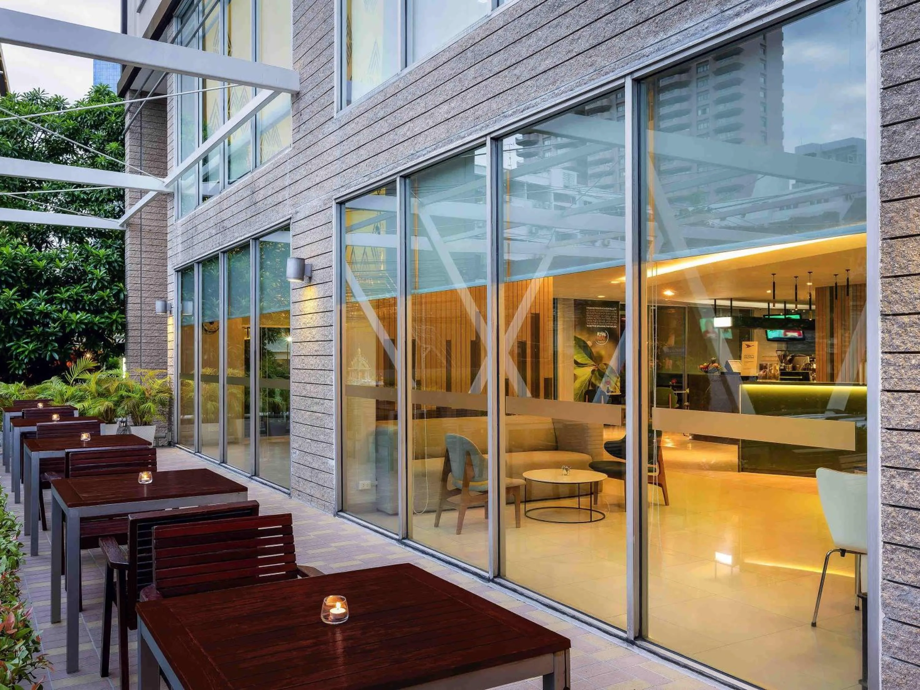 Restaurant/places to eat in ibis Bangkok Sathorn