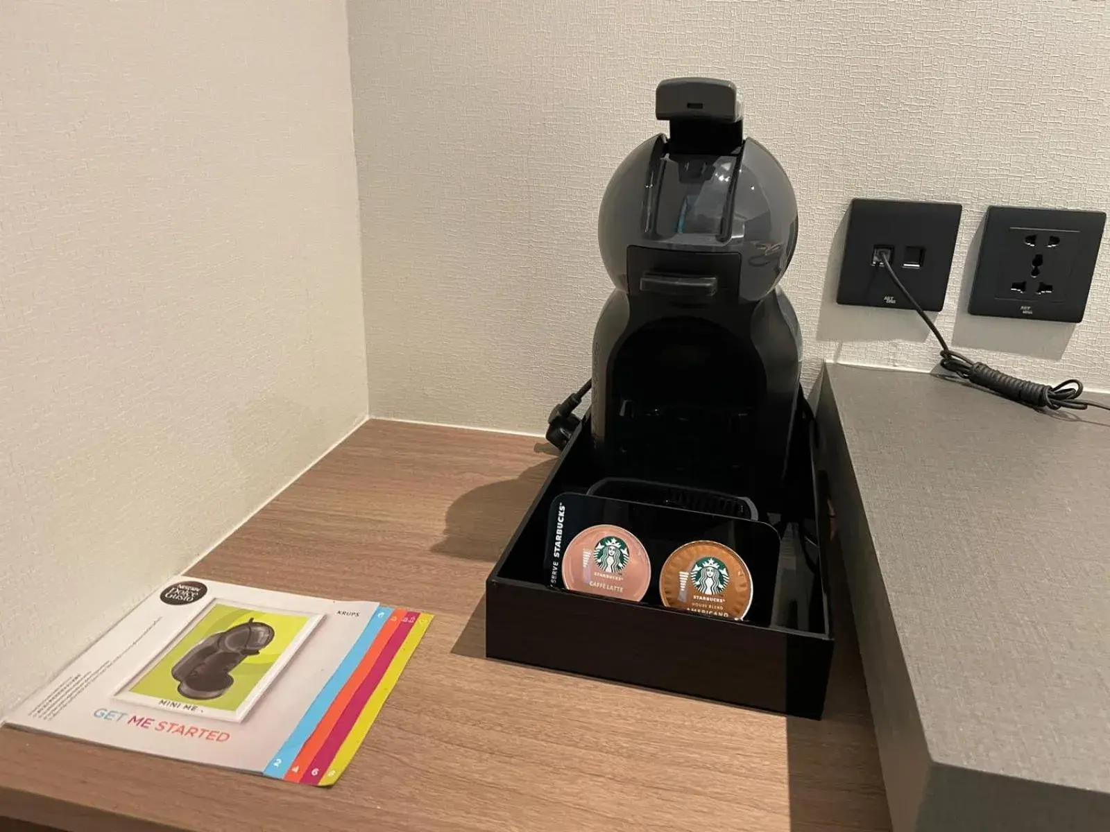 Coffee/tea facilities in Citrus Sukhumvit 13 Nana Bangkok by Compass Hospitality - Newly Renovated Coffee/tea facilities in Citrus Sukhumvit 13 Nana Bangkok by Compass Hospitality - Newly Renovated