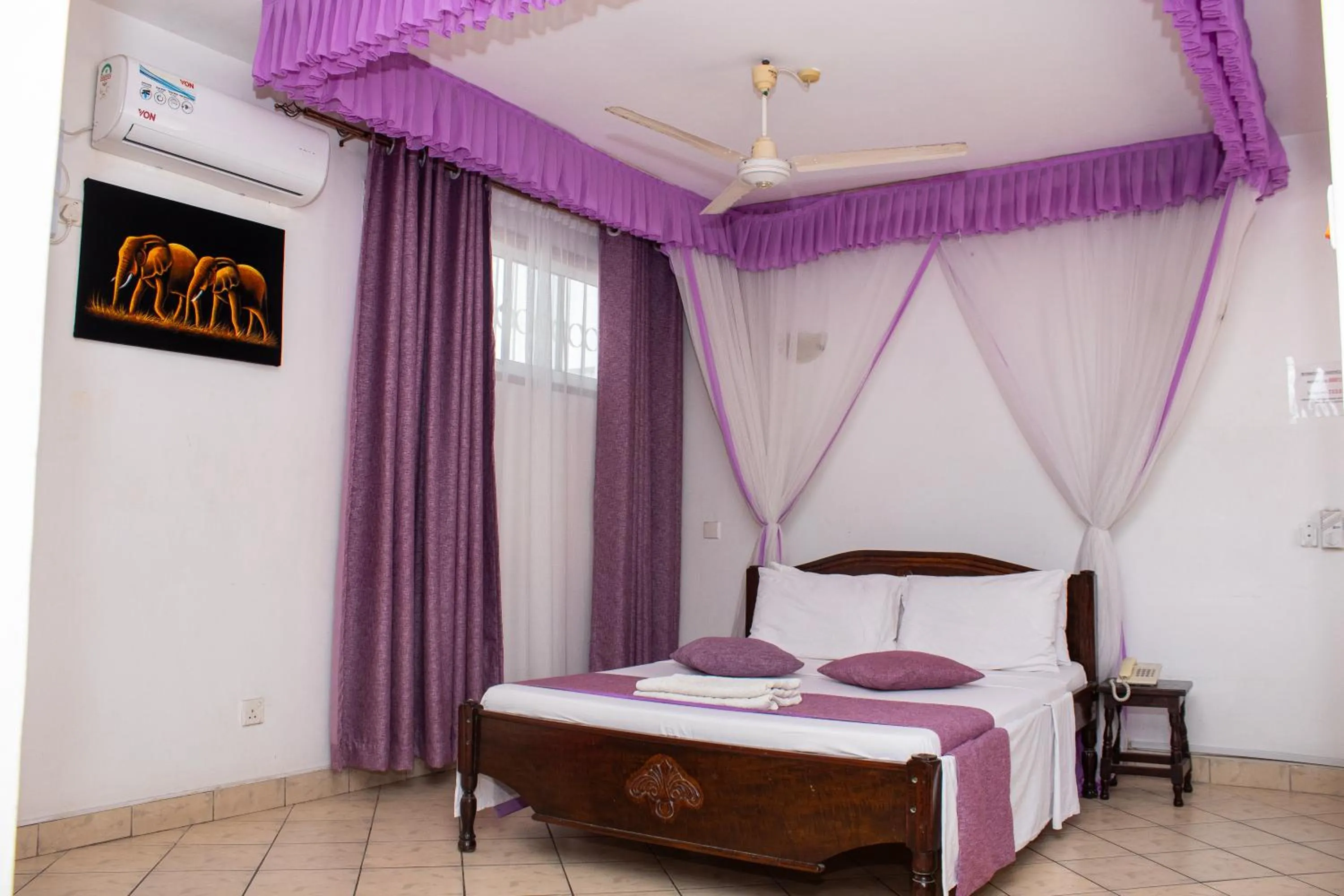 Bed in Hotel Windsor-Mombasa