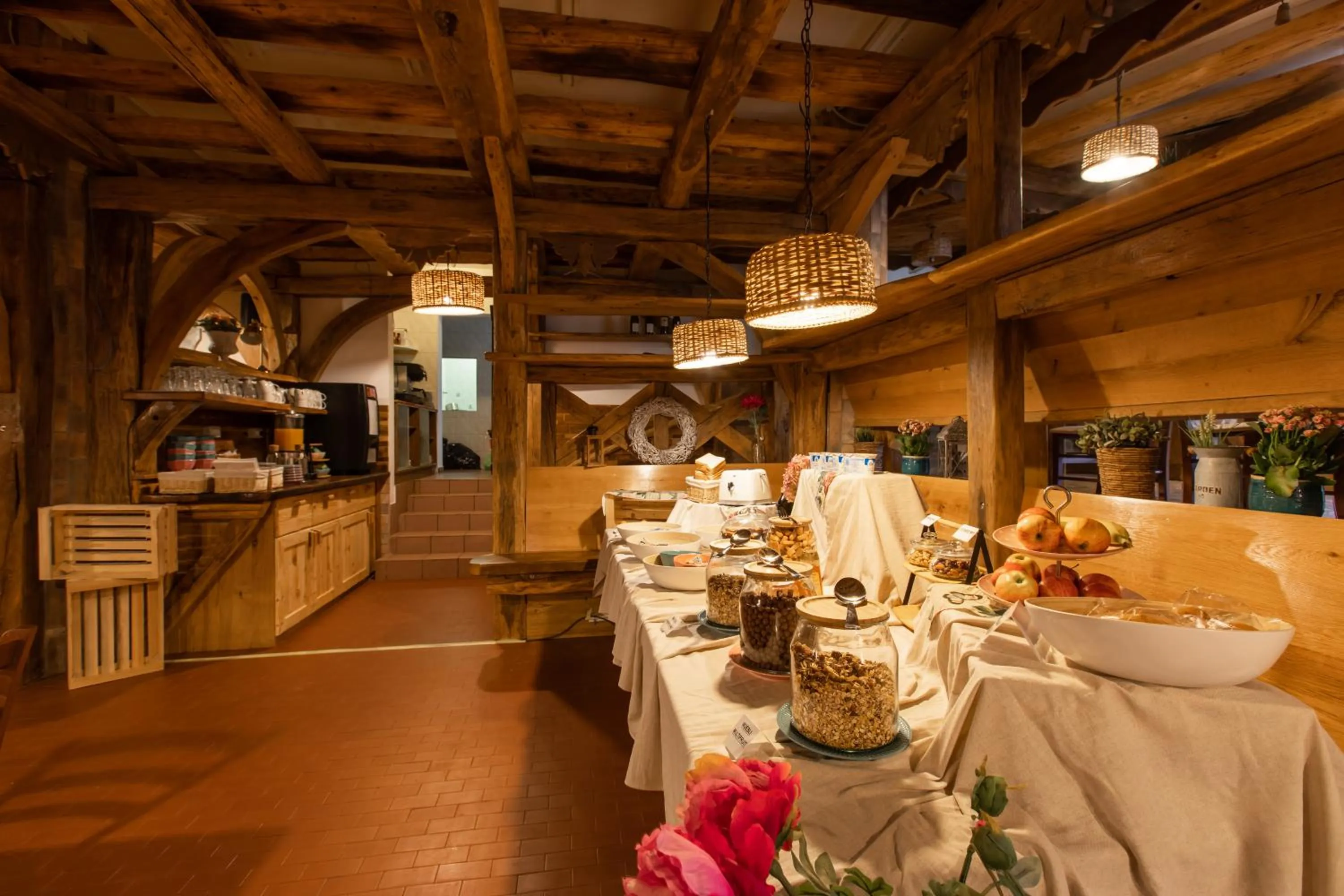 Breakfast in Central Bled House