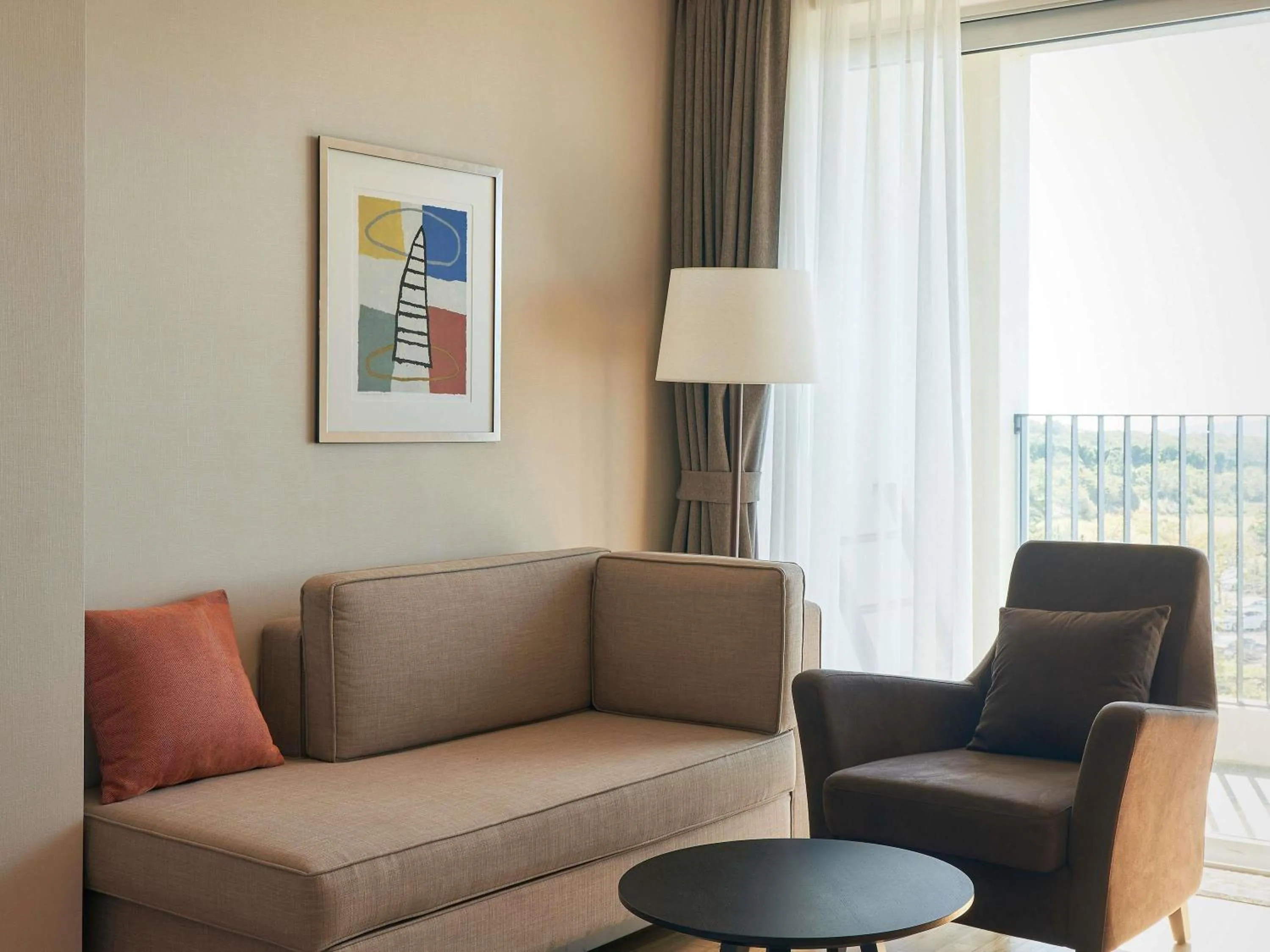 Bedroom in Mercure Ambassador Jeju