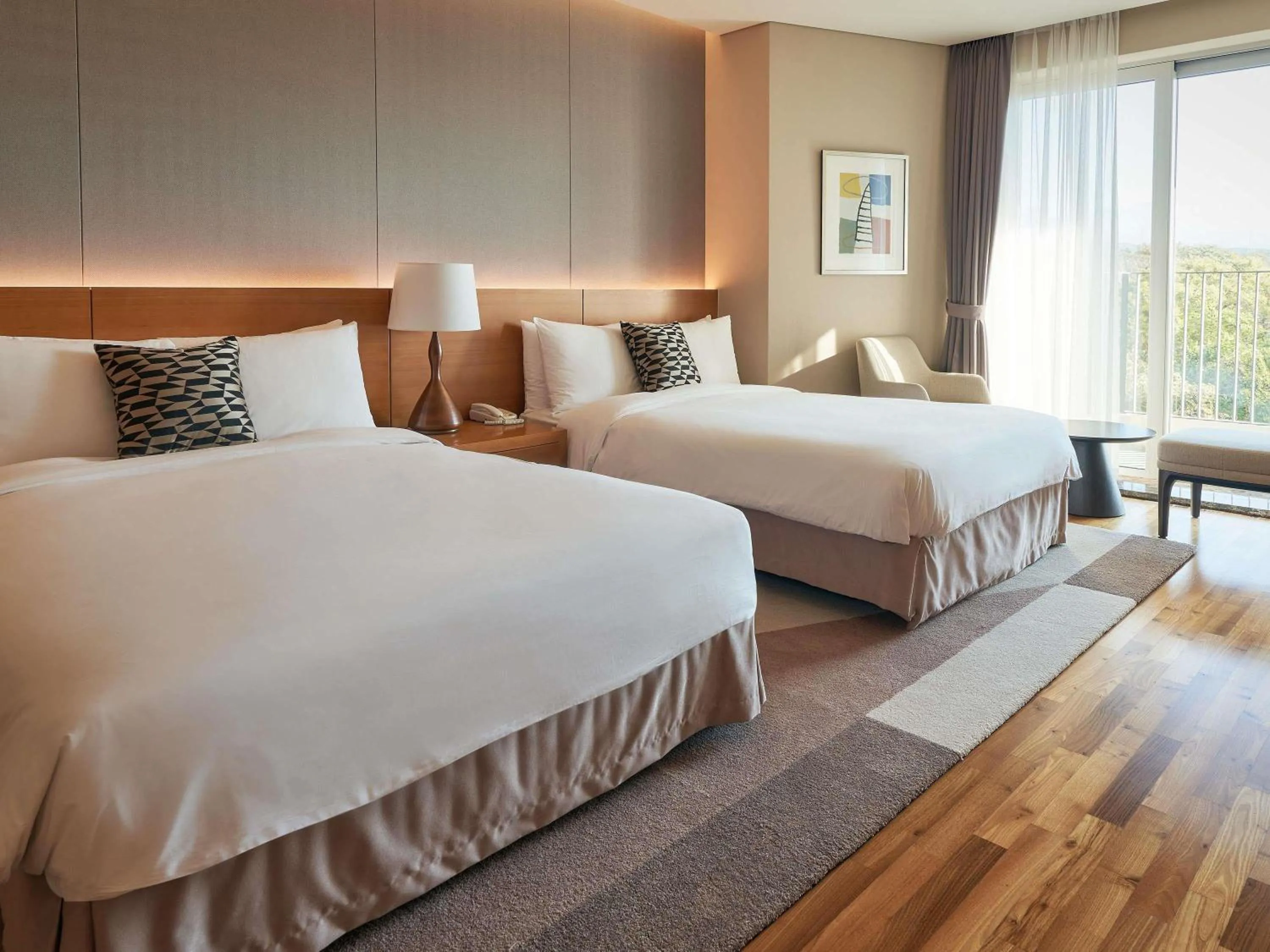 Bedroom, Bed in Mercure Ambassador Jeju