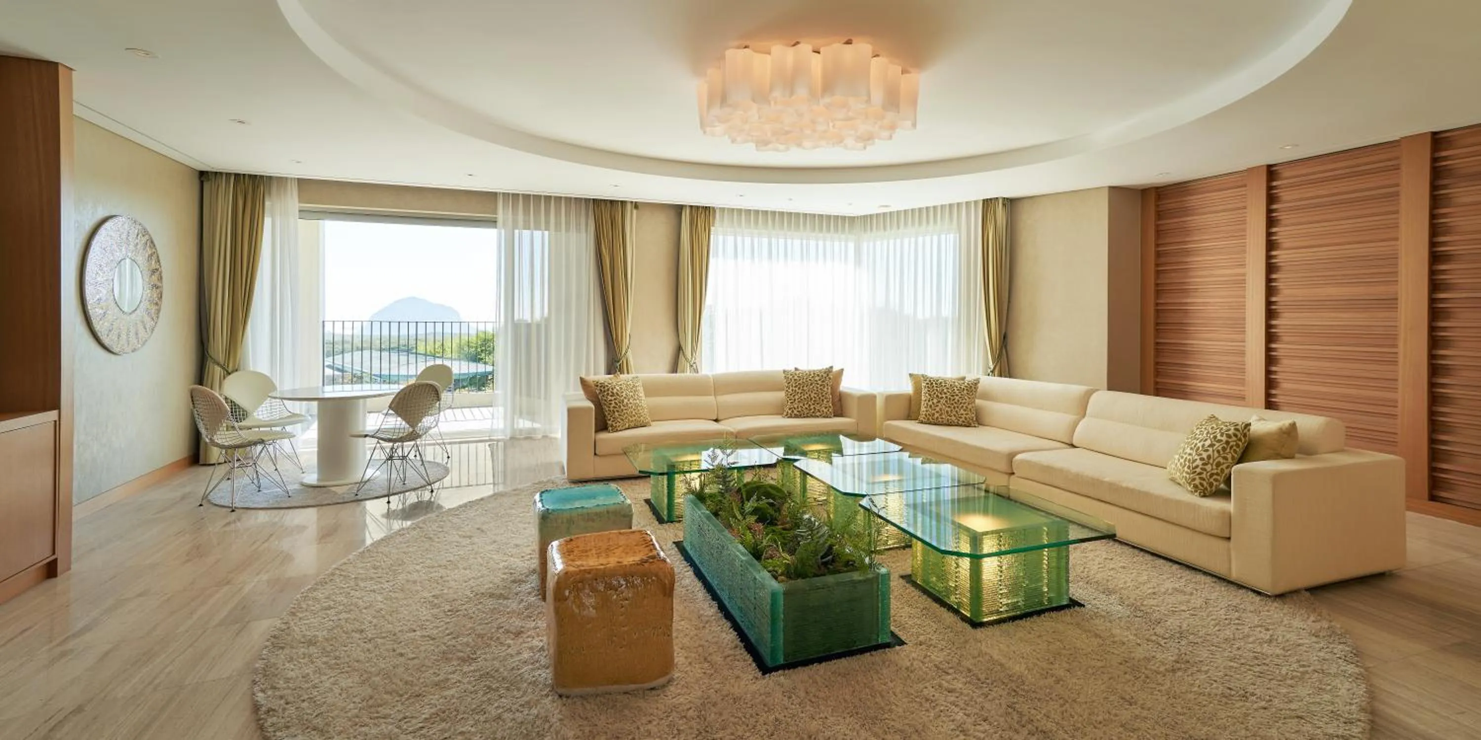 Guests in Mercure Ambassador Jeju