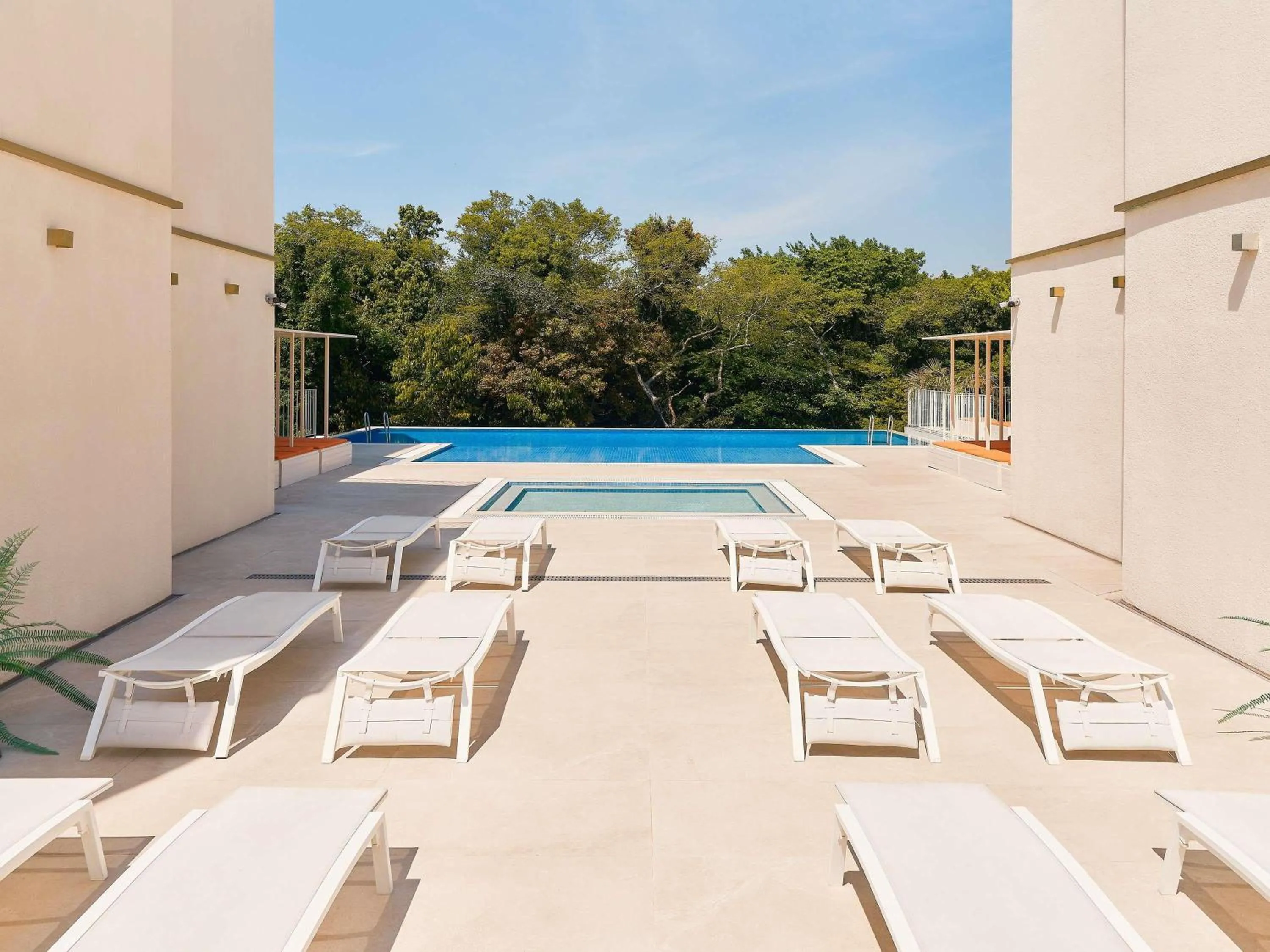 Pool view in Mercure Ambassador Jeju