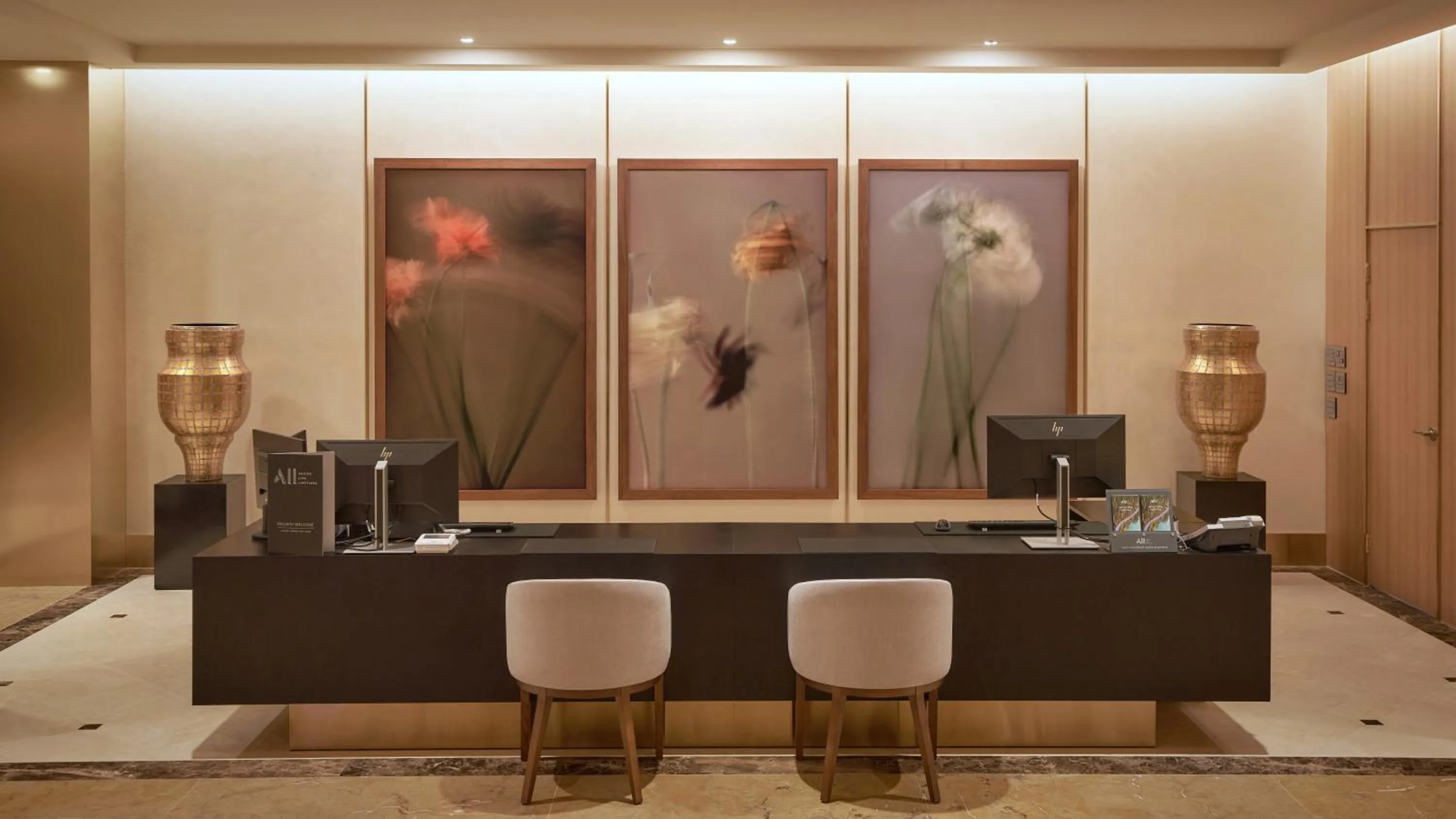 Lobby or reception in Mercure Ambassador Jeju