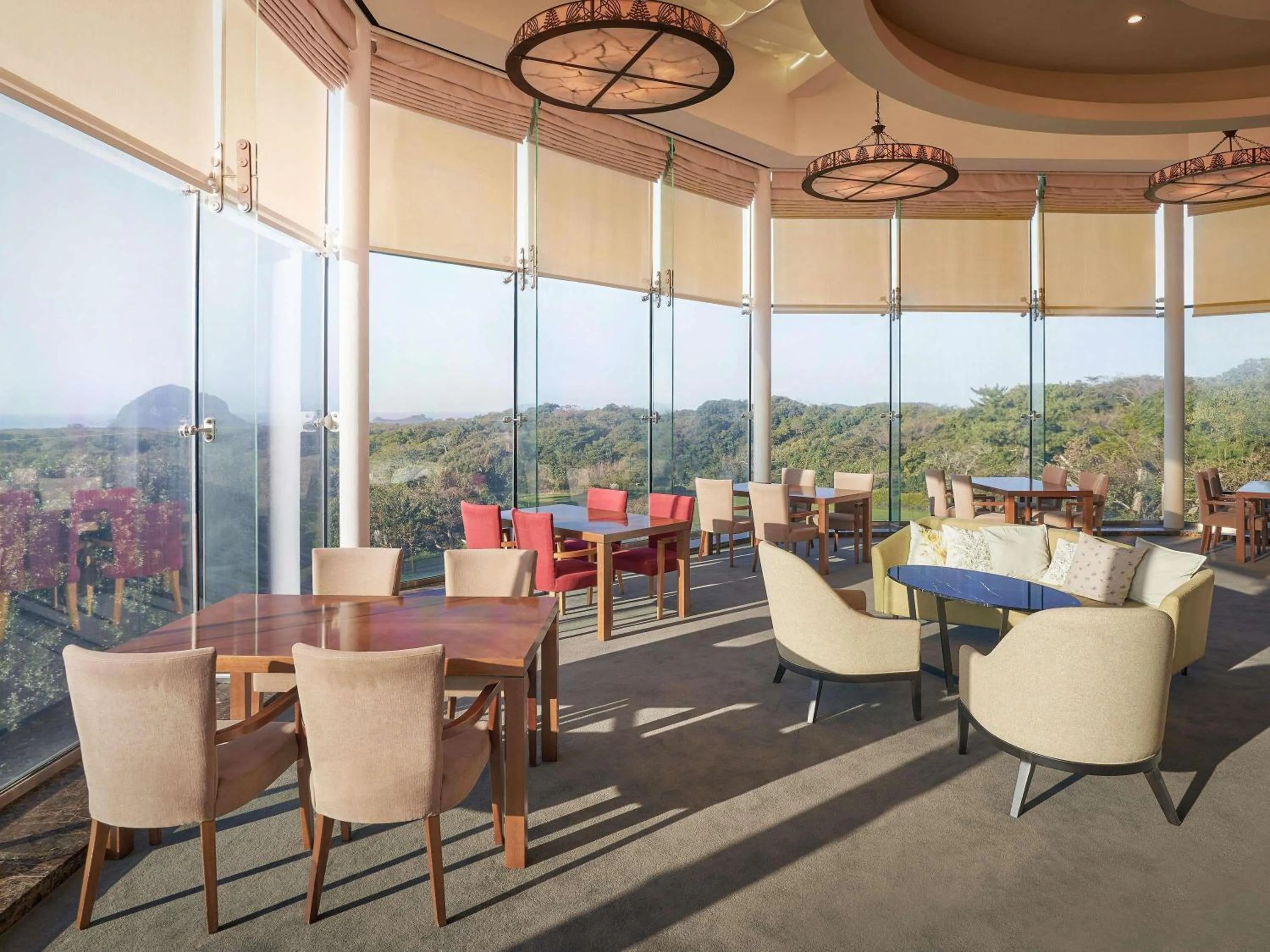 Restaurant/places to eat in Mercure Ambassador Jeju