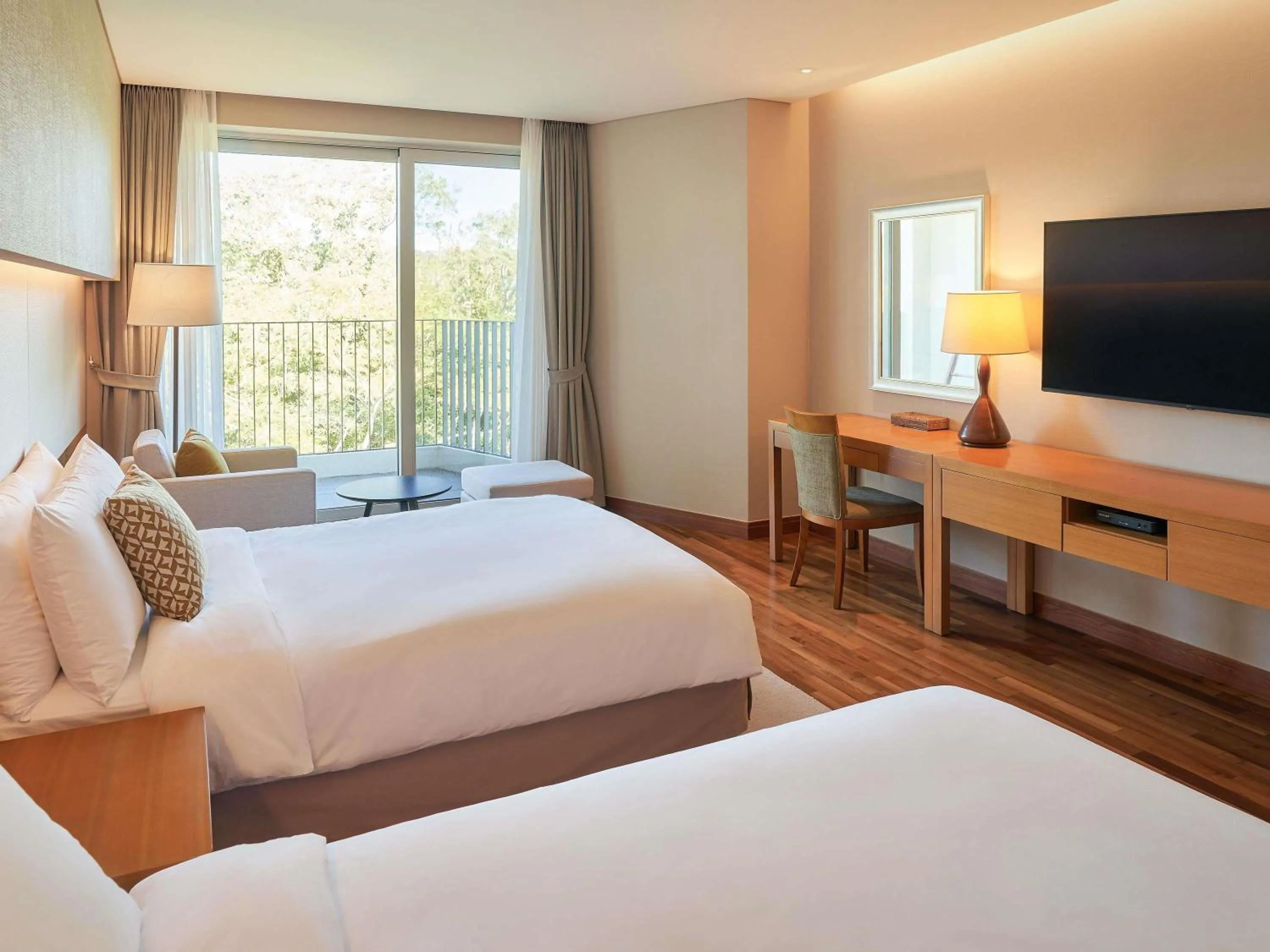 Bedroom, Bed in Mercure Ambassador Jeju