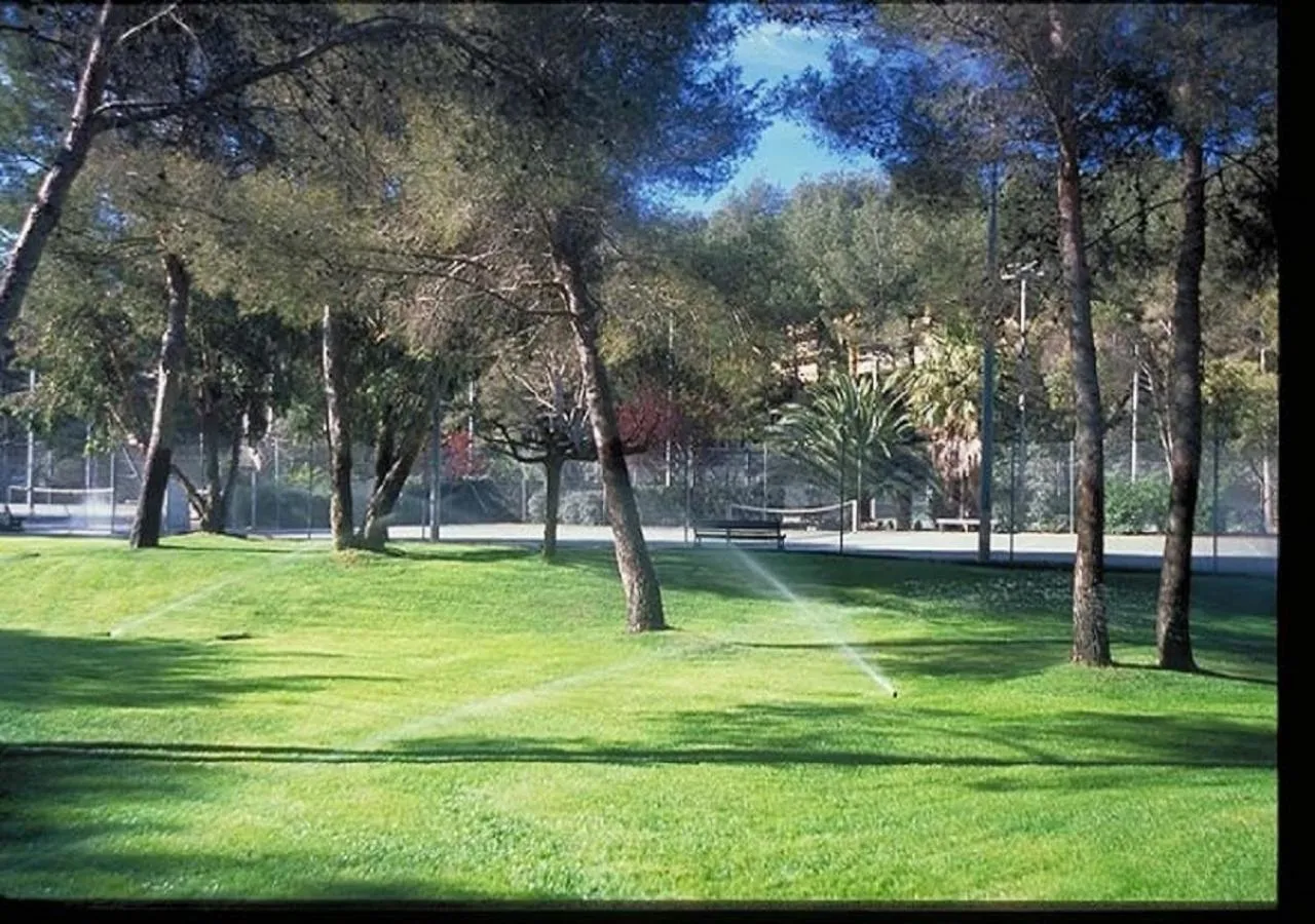 Property building in Les rivages de Coudoulière