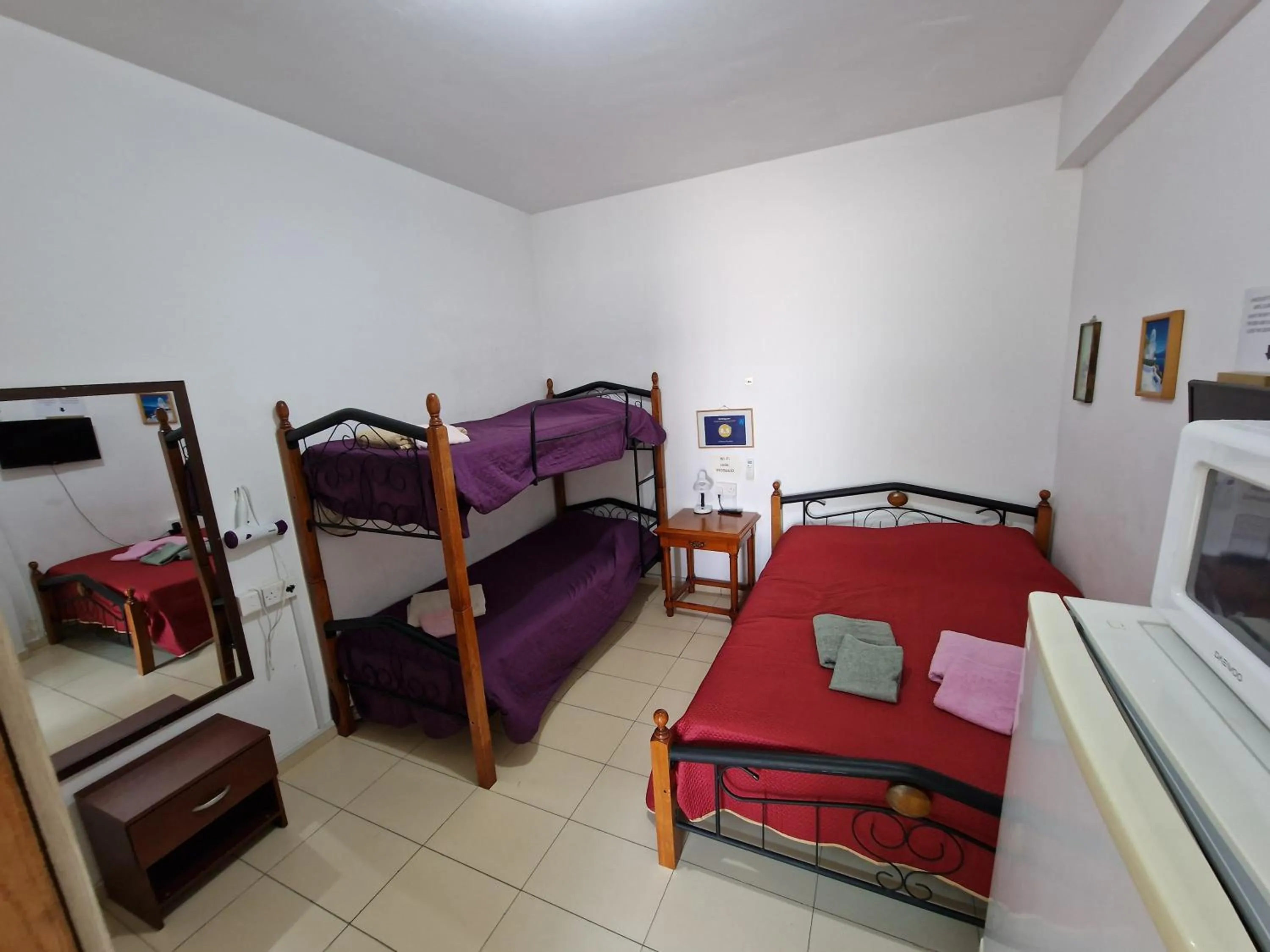 Apartment (2 Adults + 2 Children) - single occupancy in Nicosia rooms Studios