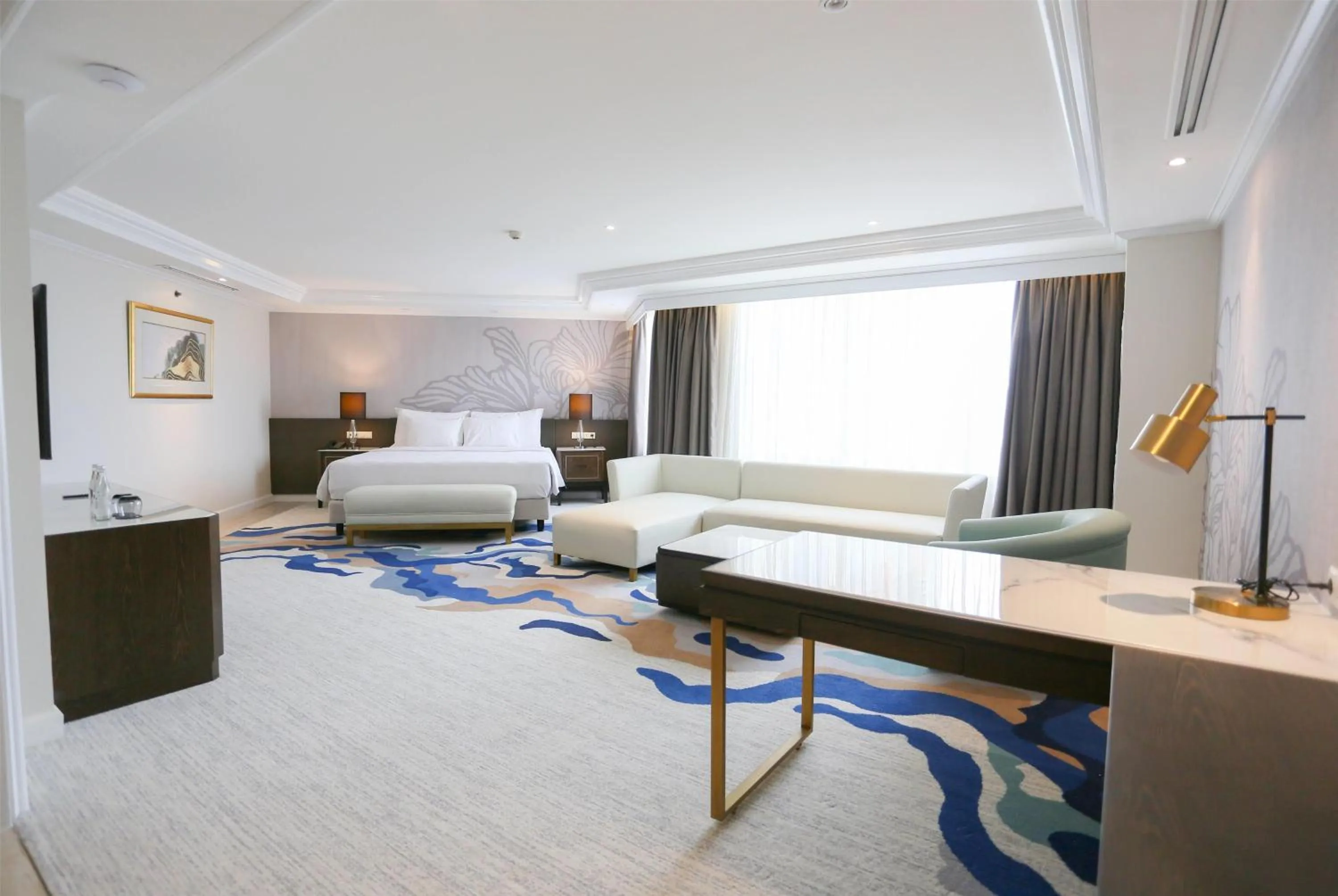 Photo of the whole room, Bed in Wyndham Casablanca Jakarta