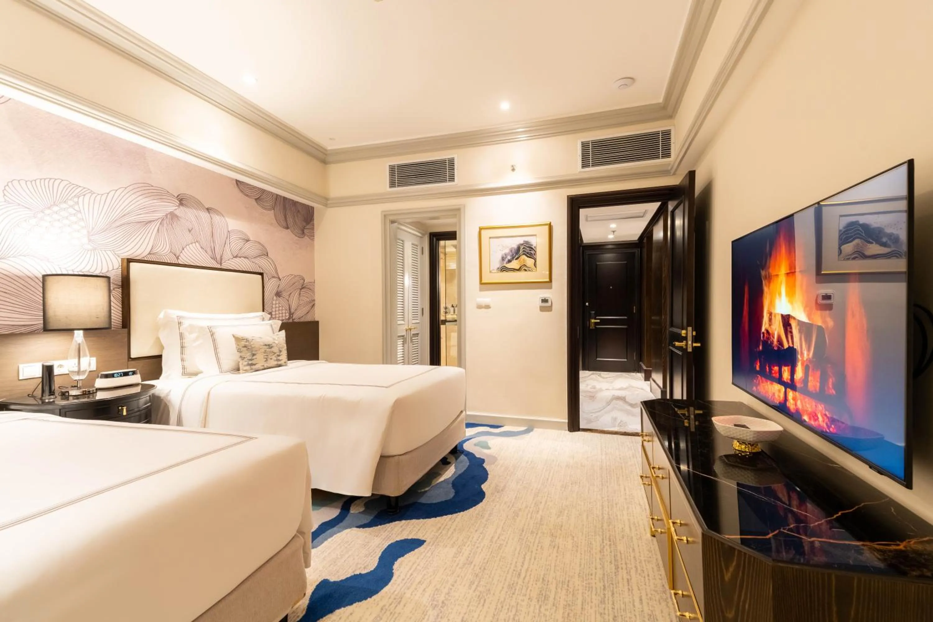 Bedroom, Bed in Wyndham Casablanca Jakarta