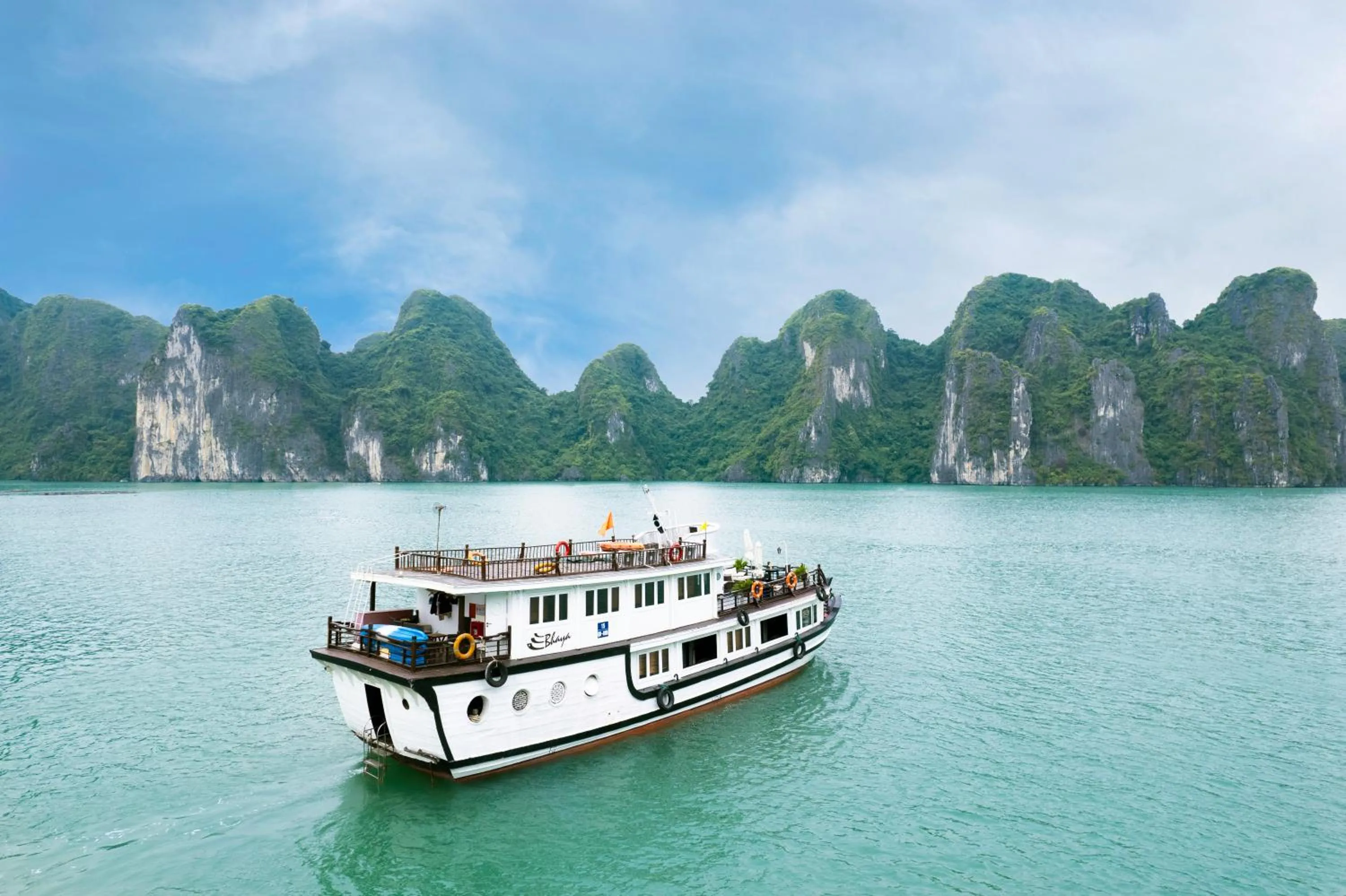 Nearby landmark in Bhaya Halong Cruises