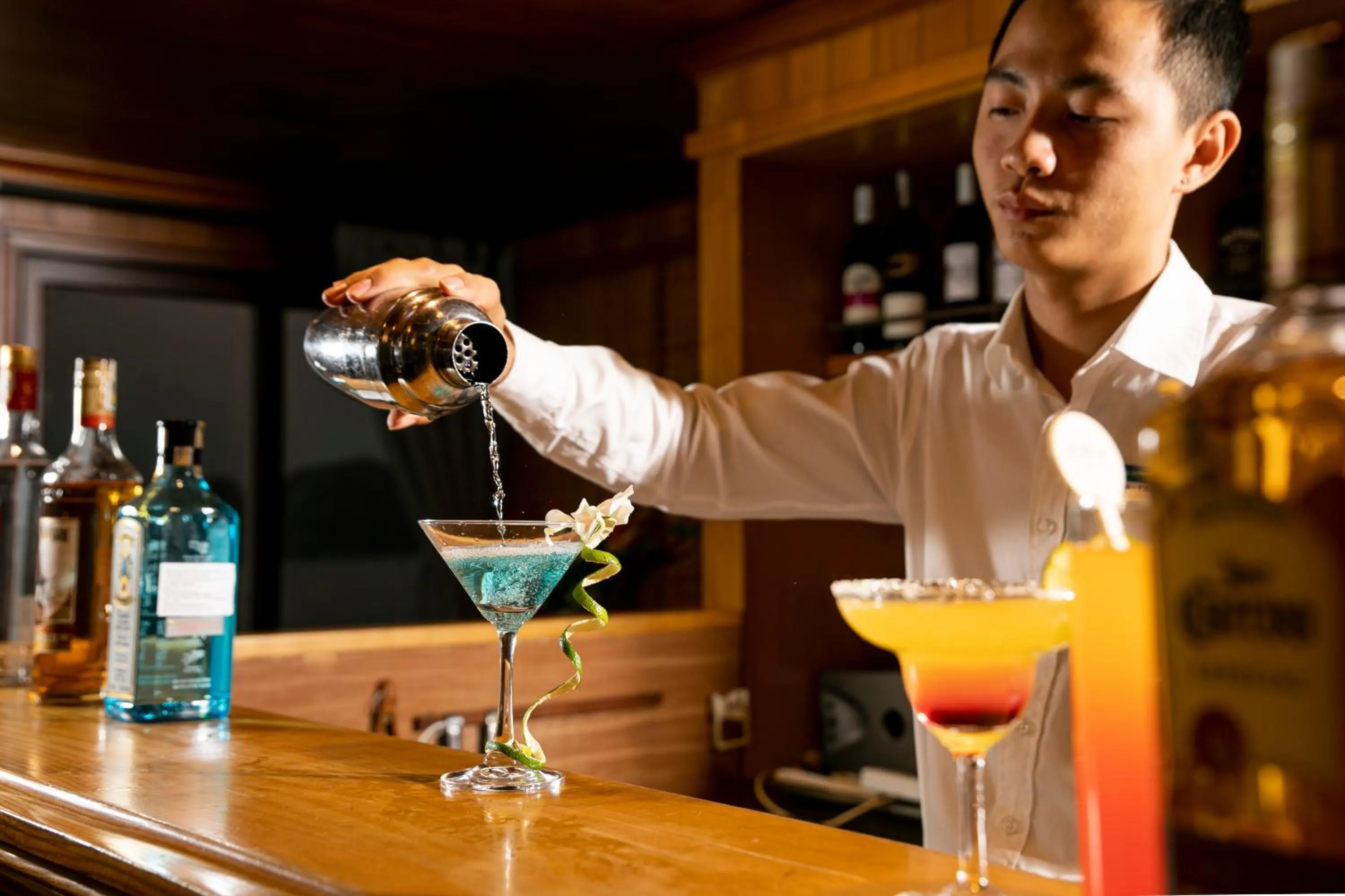 People in Bhaya Halong Cruises