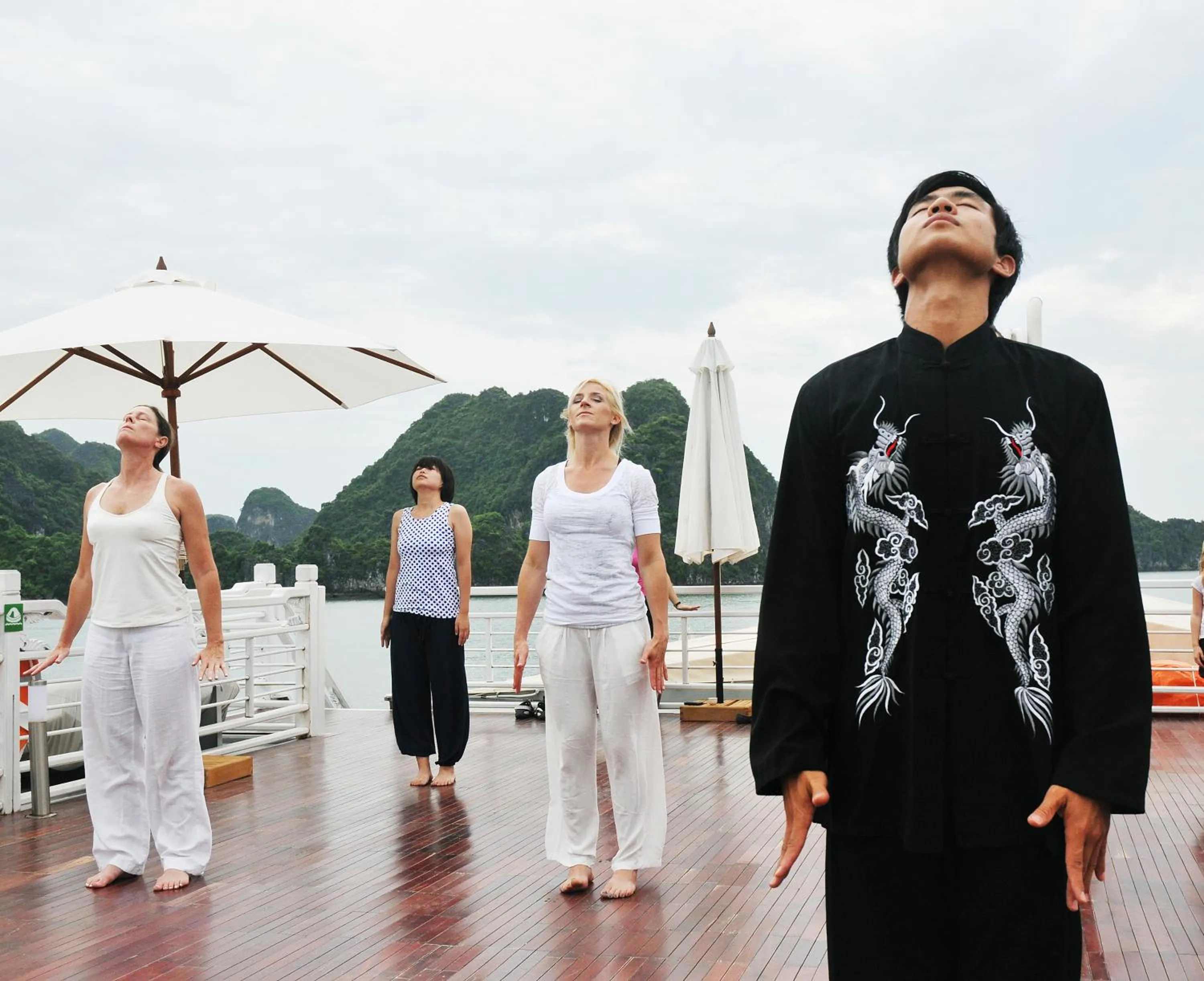 Activities in Bhaya Halong Cruises