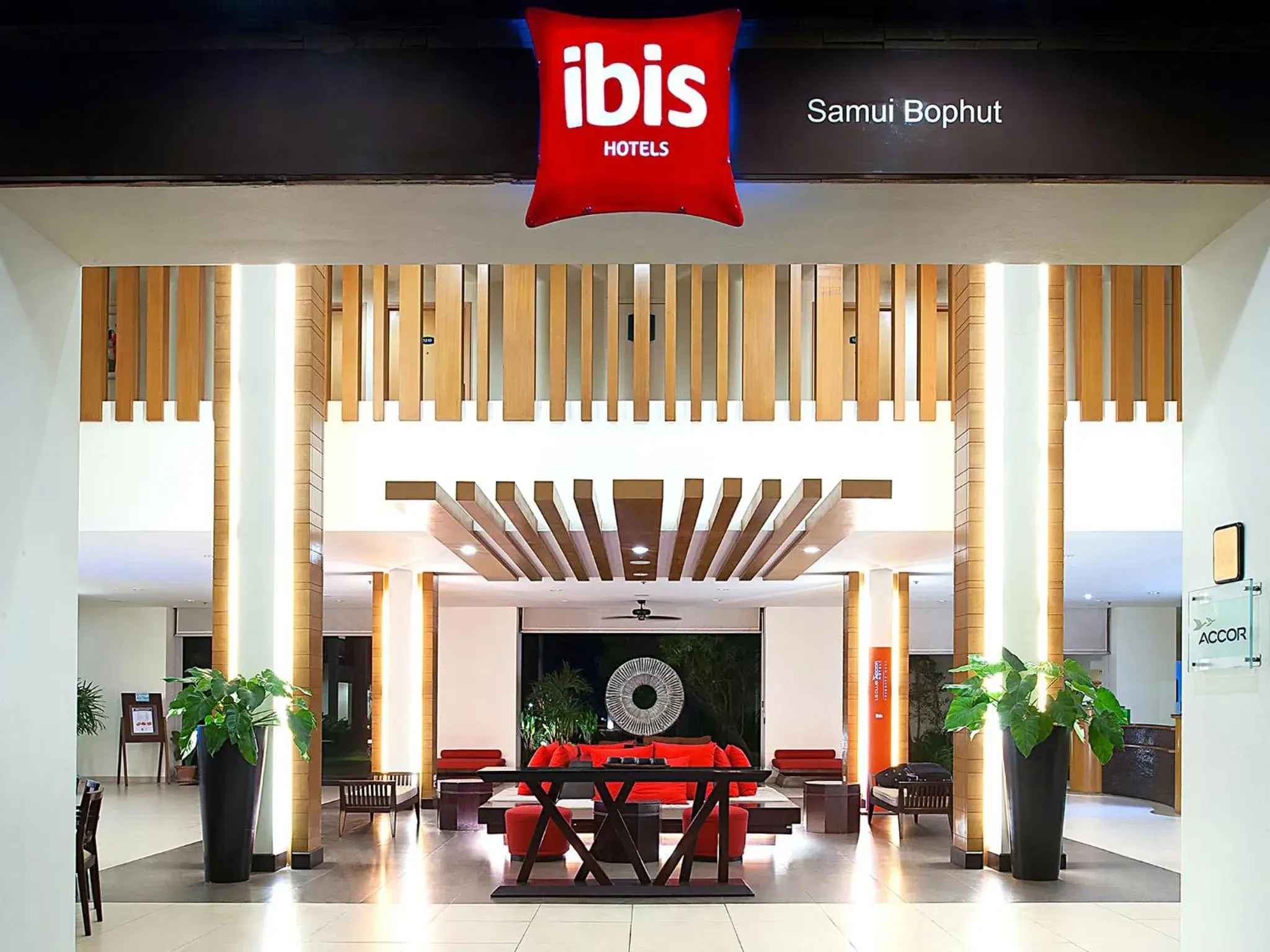 Facade/entrance in ibis Samui Bophut Hotel Facade/entrance in ibis Samui Bophut Hotel