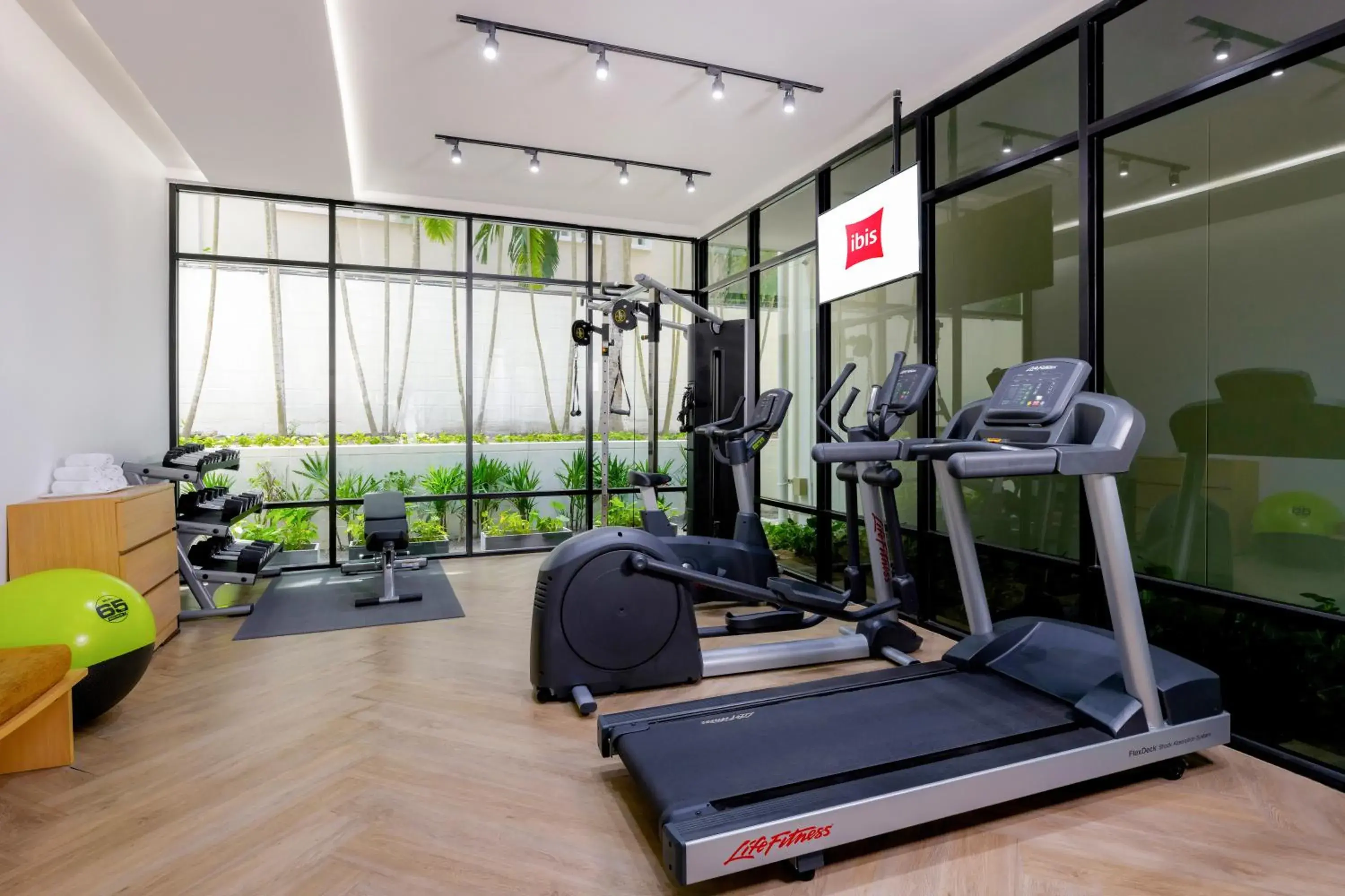 Fitness centre/facilities in ibis Samui Bophut Hotel Fitness centre/facilities in ibis Samui Bophut Hotel