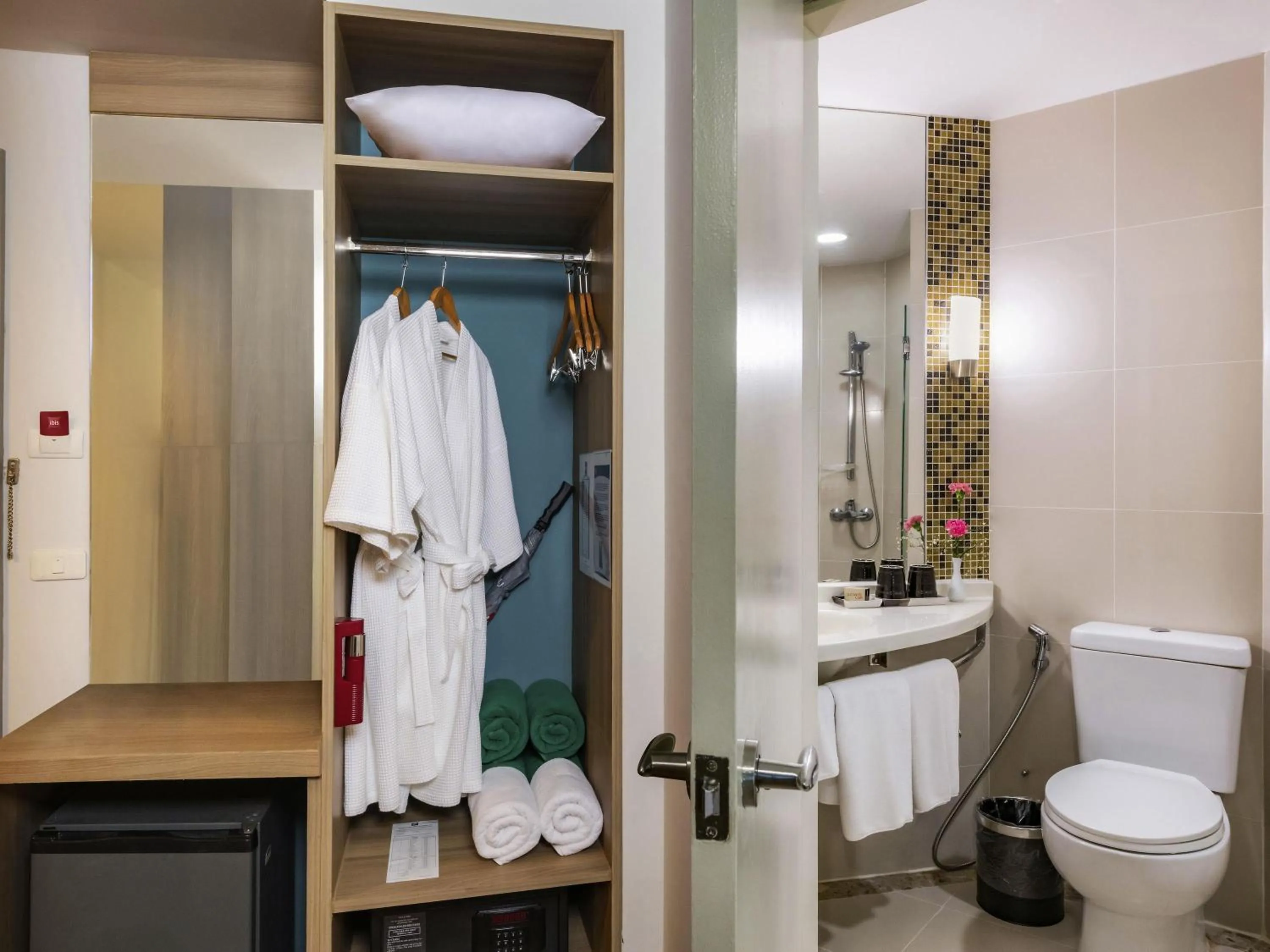 Bedroom in ibis Samui Bophut Hotel