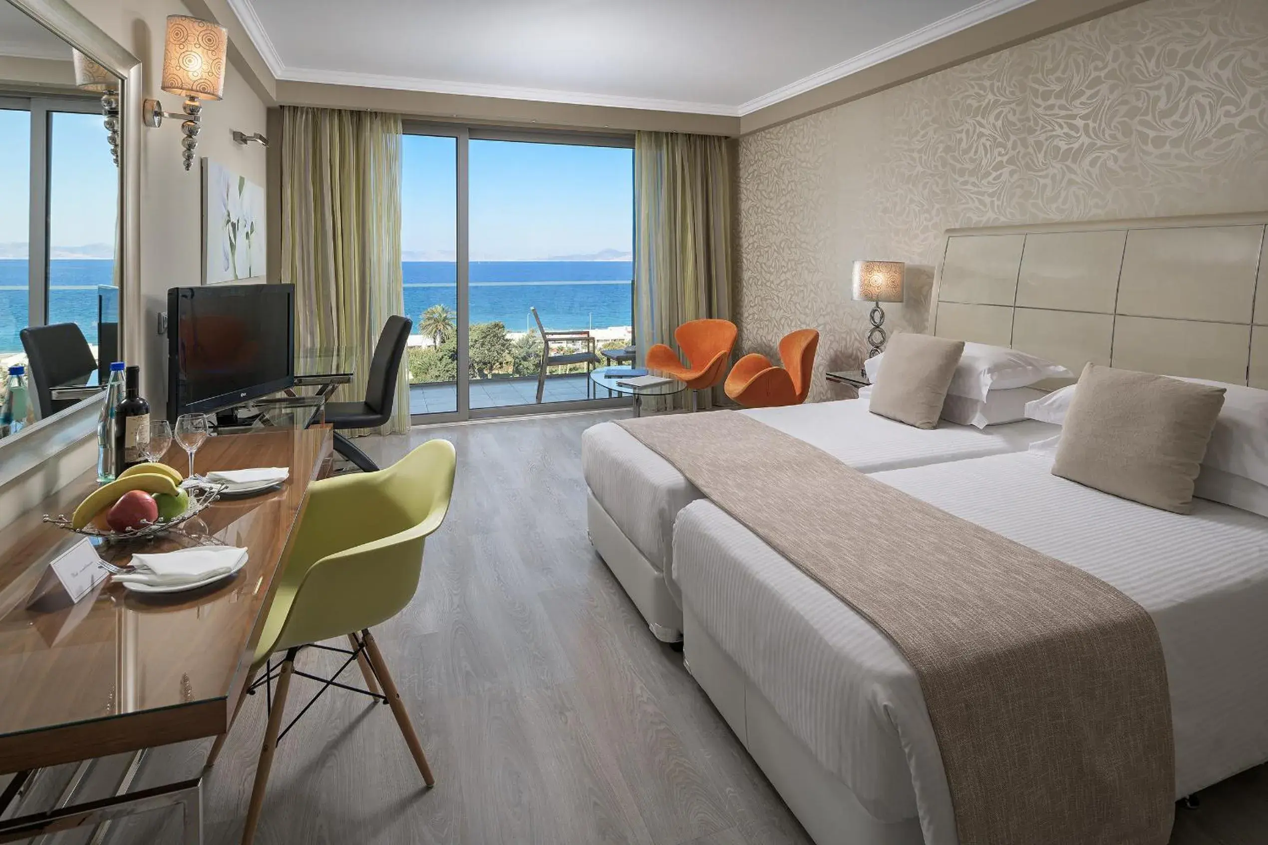 Bed in Atrium Platinum Resort & Spa Bed in Atrium Platinum Resort & Spa