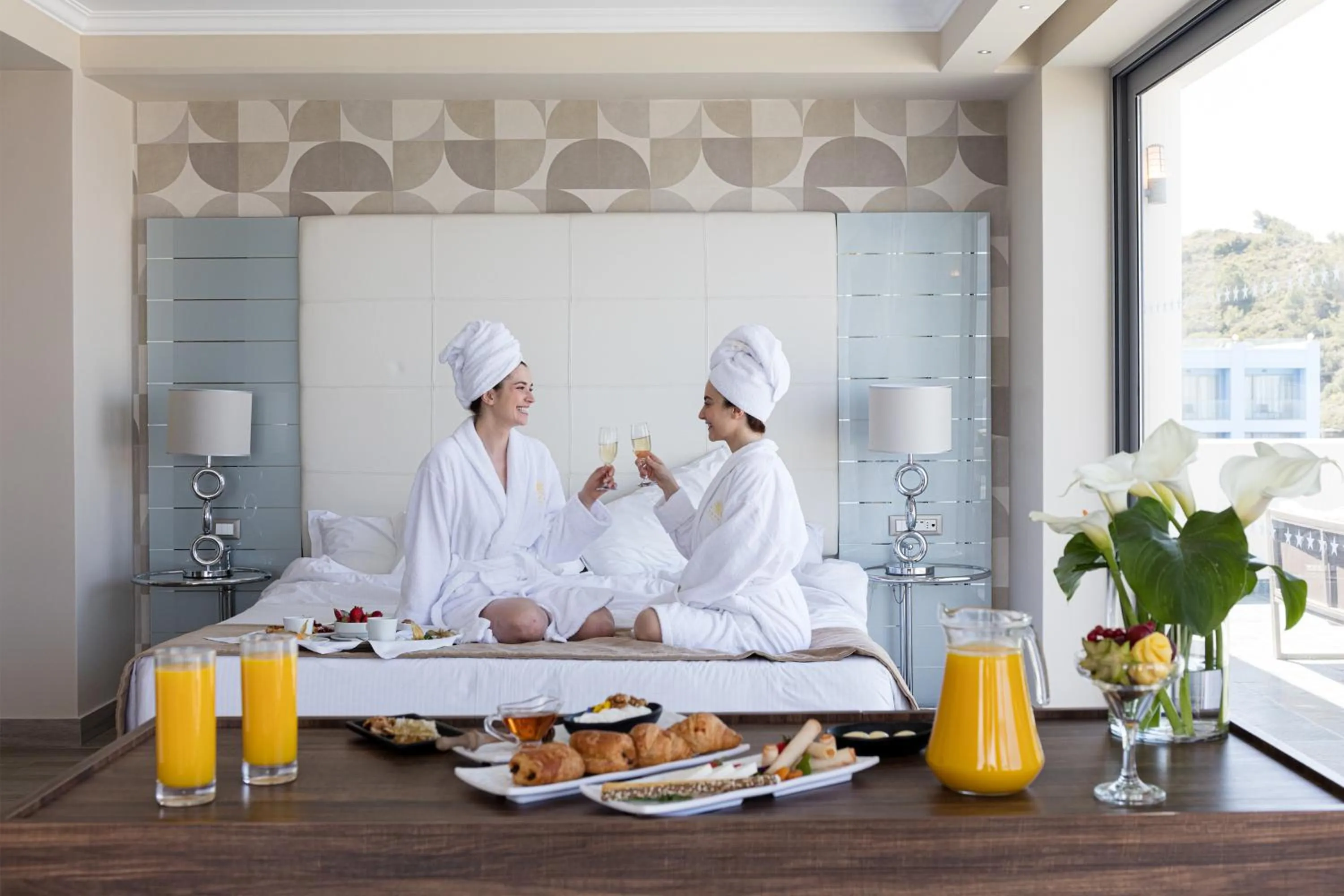 Breakfast in Atrium Platinum Resort & Spa