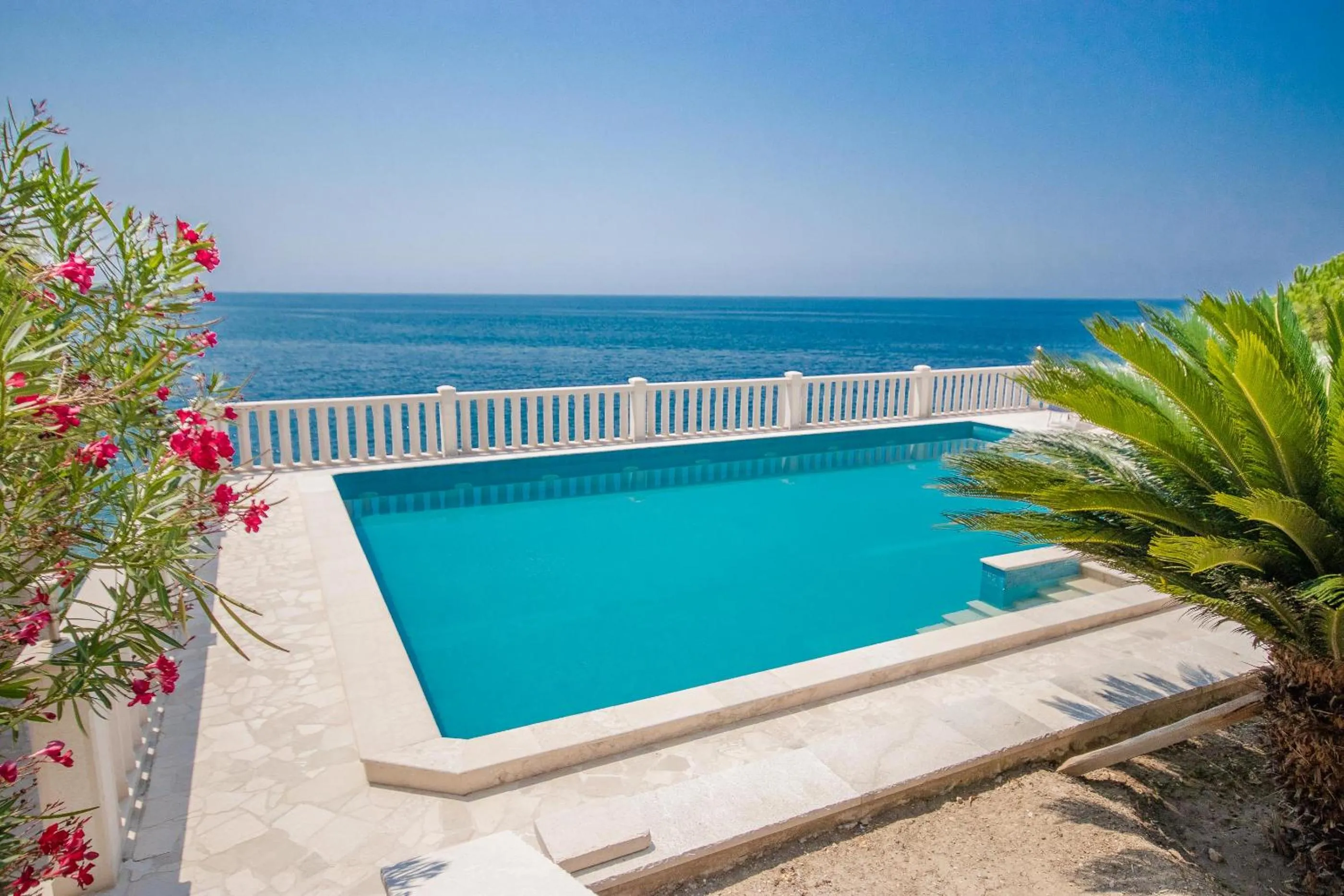 Luxury Villa Alena