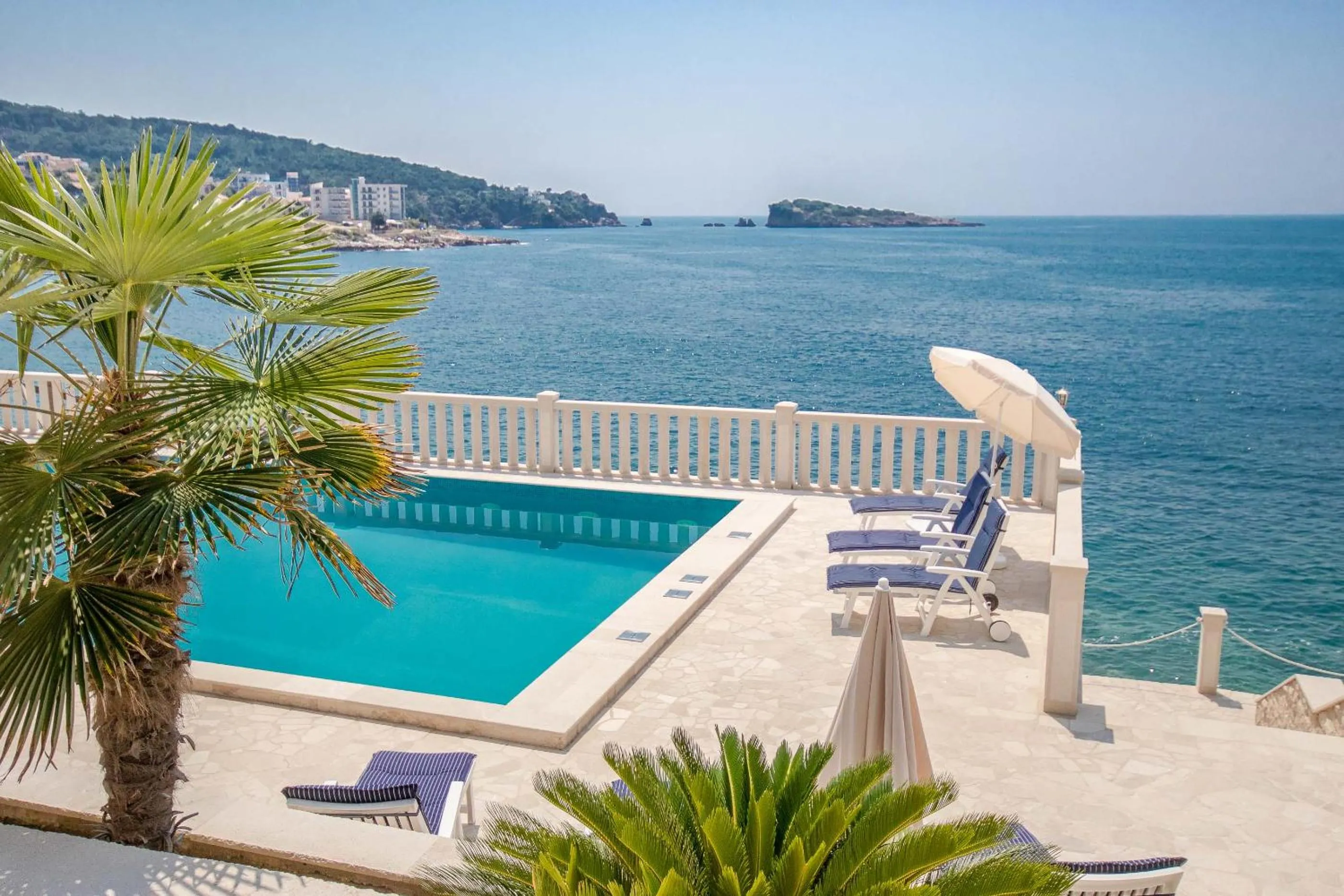 Luxury Villa Alena