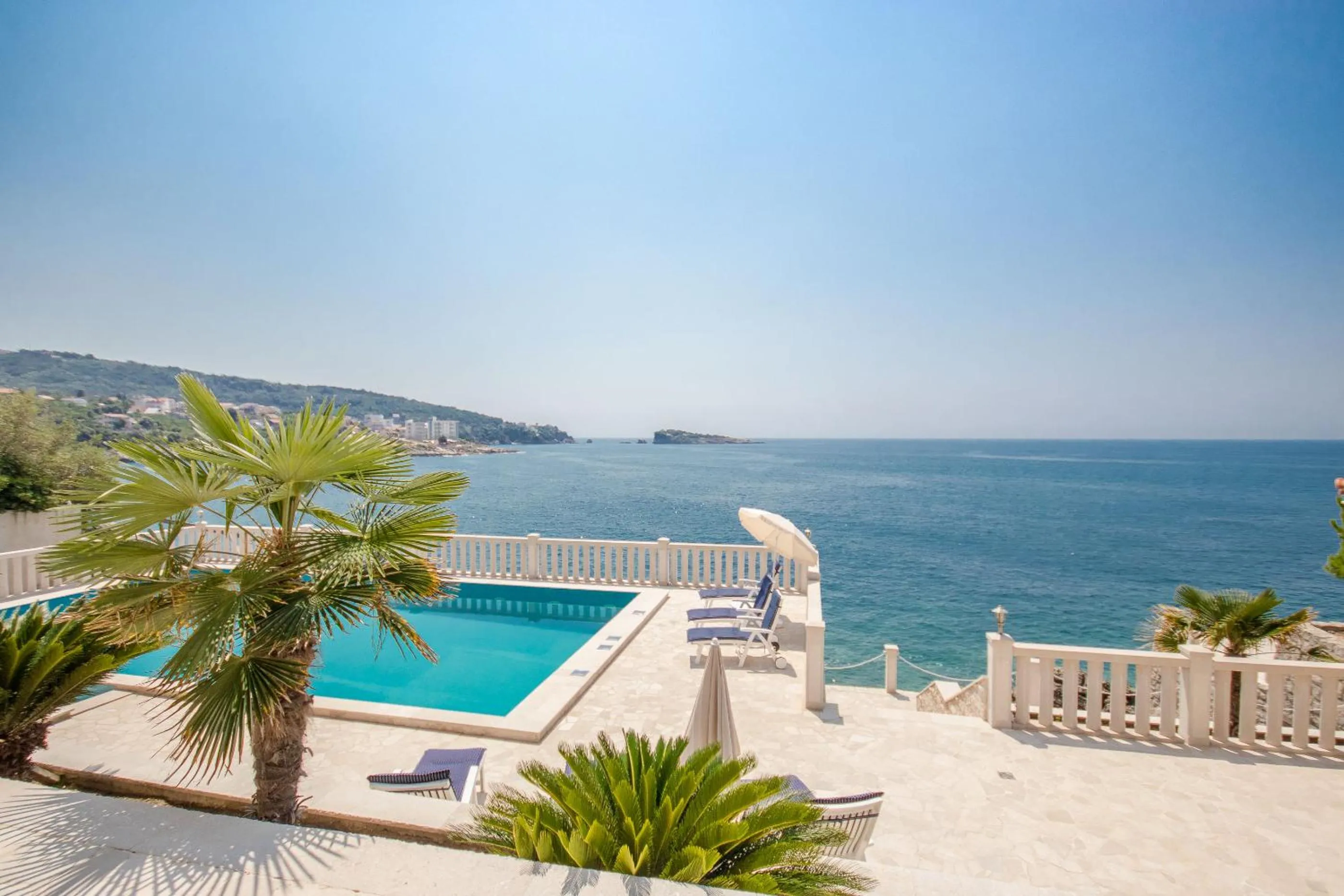 Luxury Villa Alena