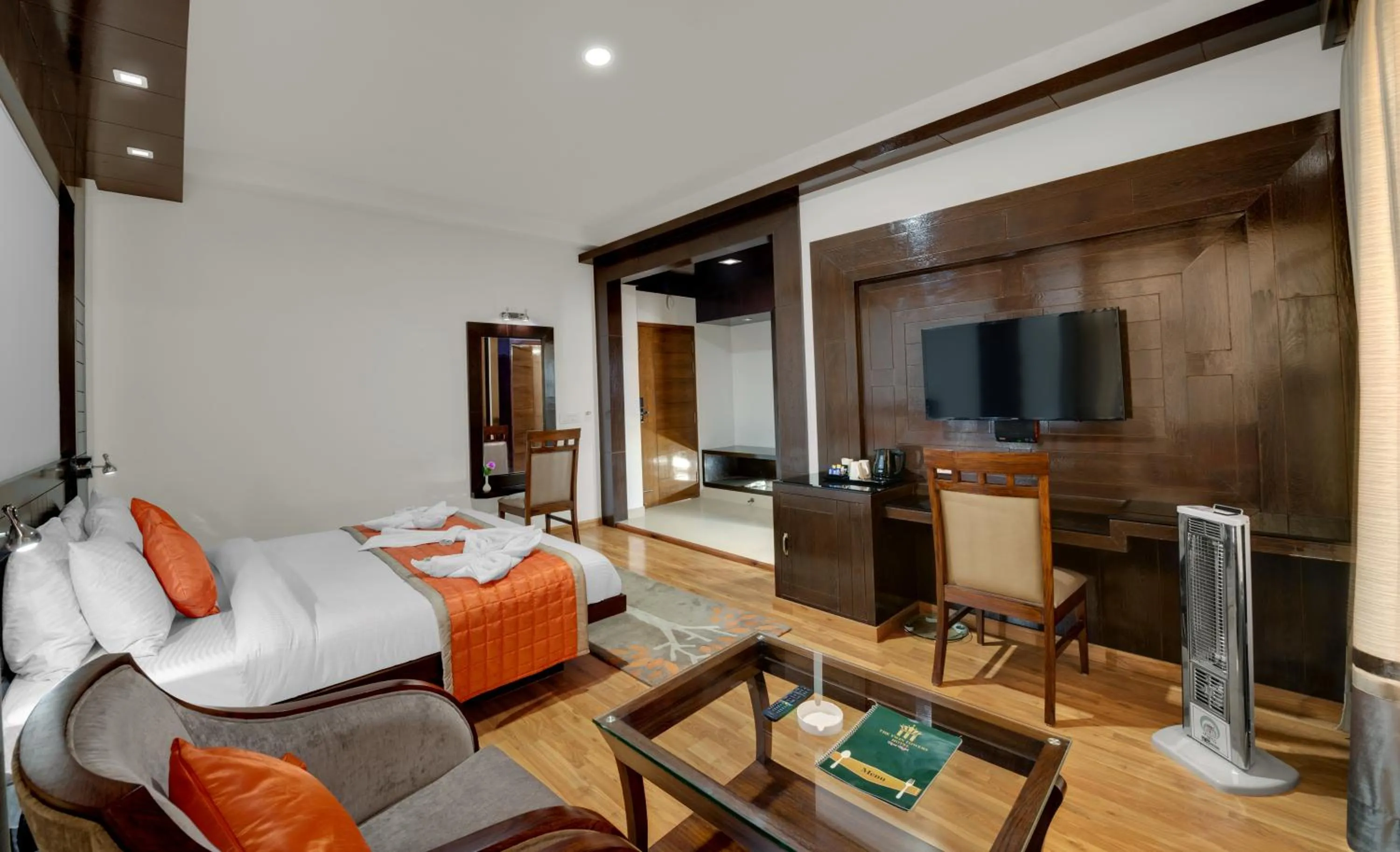 Deluxe Double Room in Hotel The Twin Towers