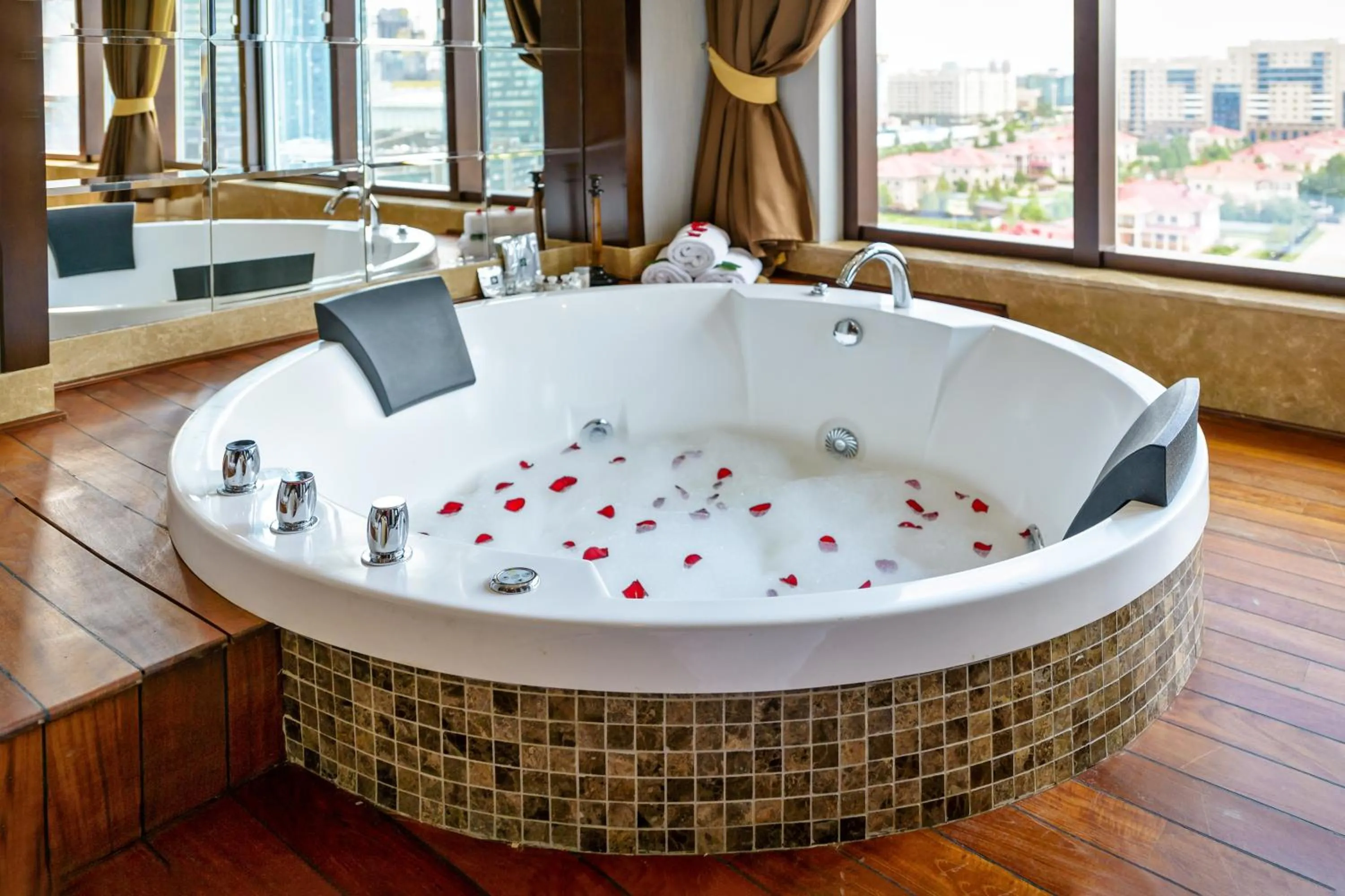 Hot Tub in Rixos President Hotel Astana