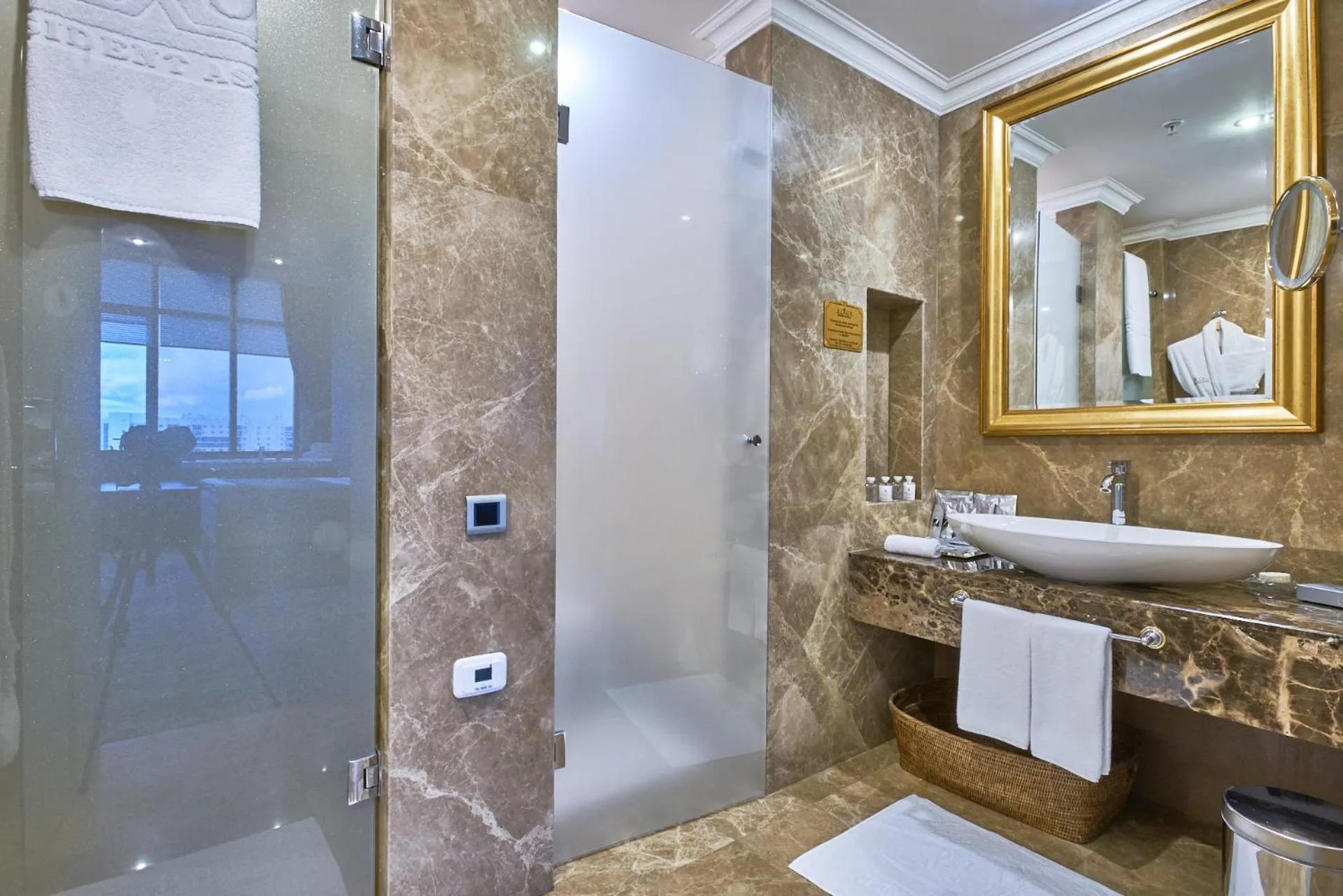 Shower in Rixos President Hotel Astana