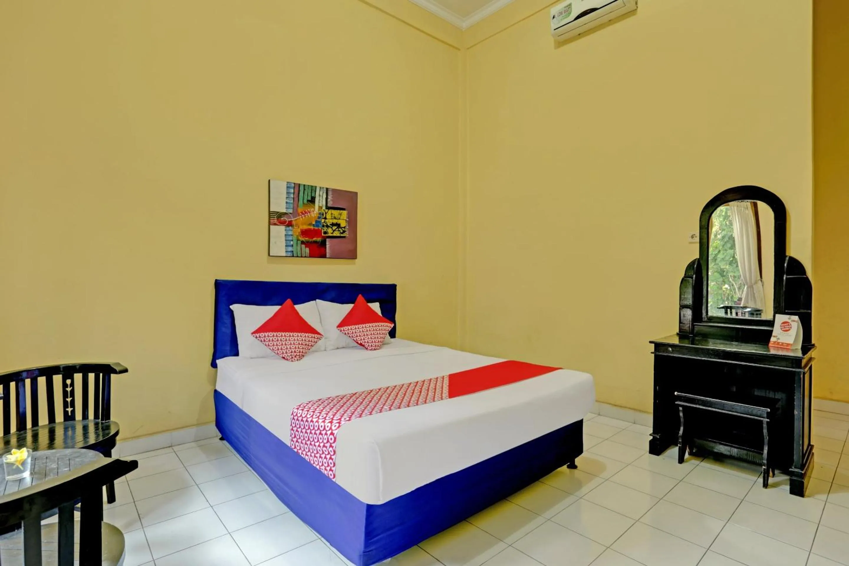 OYO 3096 Hotel Dewi Warsiki Near Gilimanuk Port