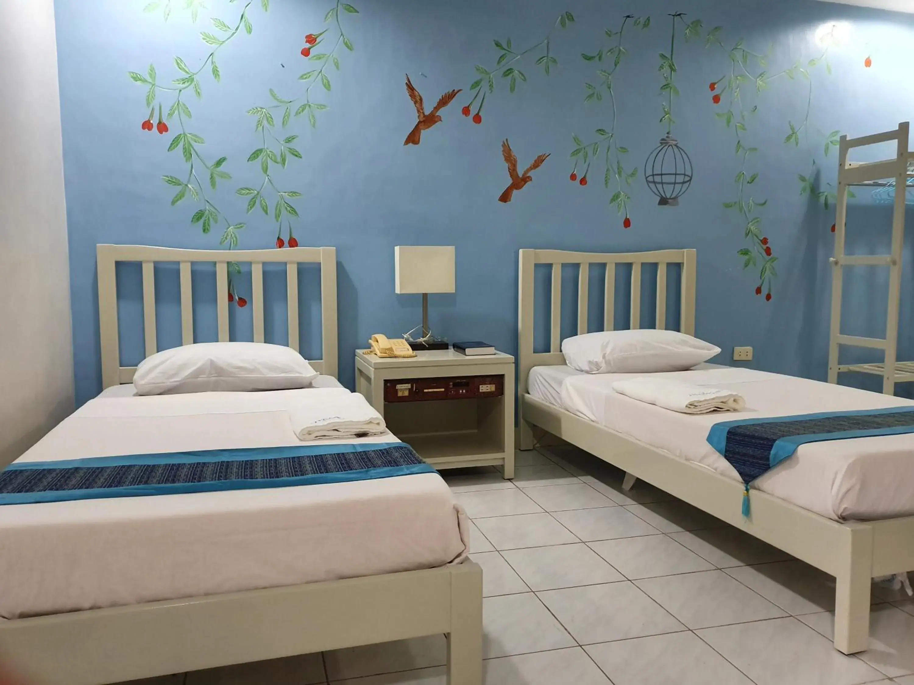 Photo of the whole room, Bed in Riverview Resort and Conference Center Photo of the whole room, Bed in Riverview Resort and Conference Center