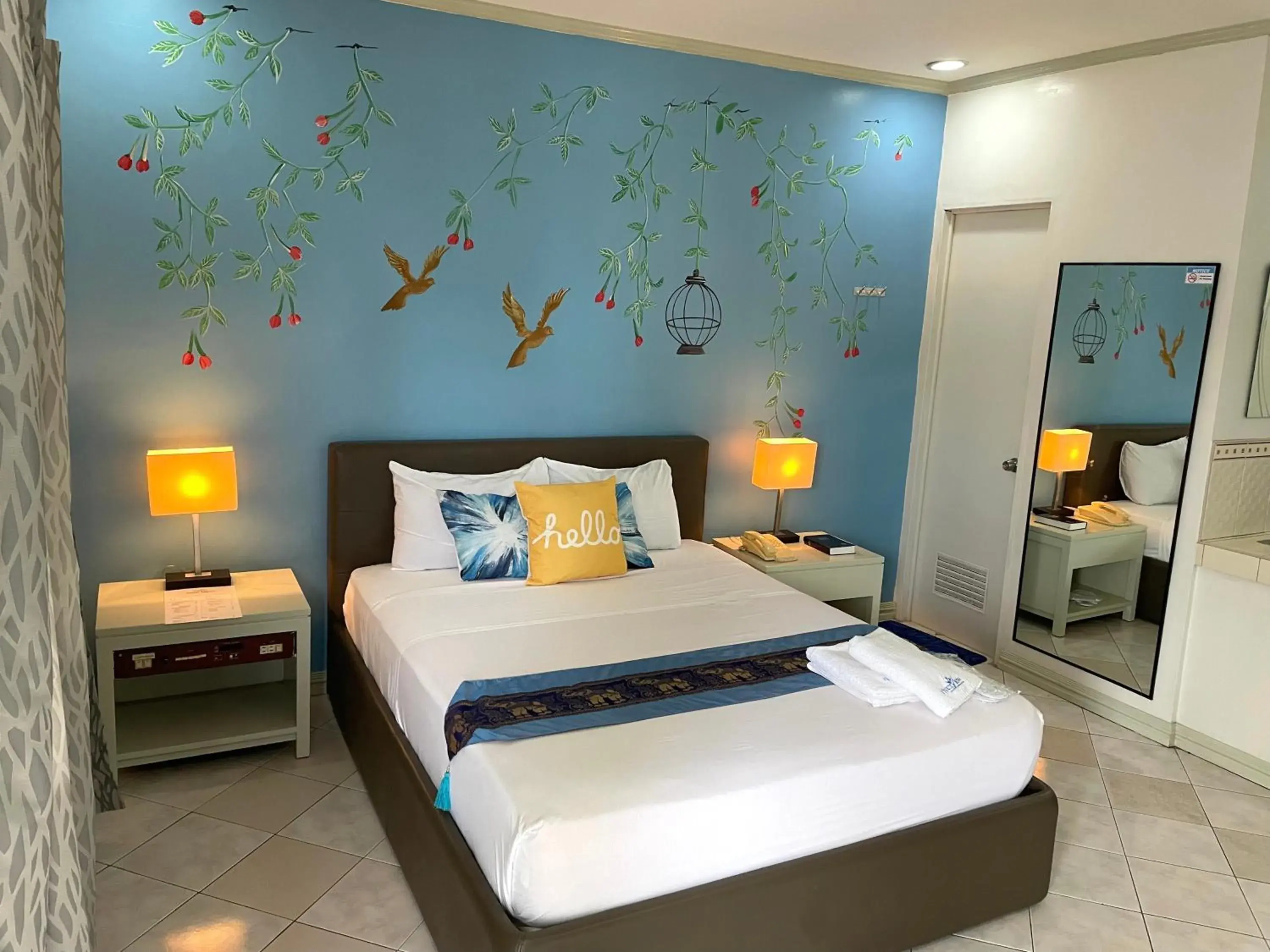 Photo of the whole room, Bed in Riverview Resort and Conference Center Photo of the whole room, Bed in Riverview Resort and Conference Center