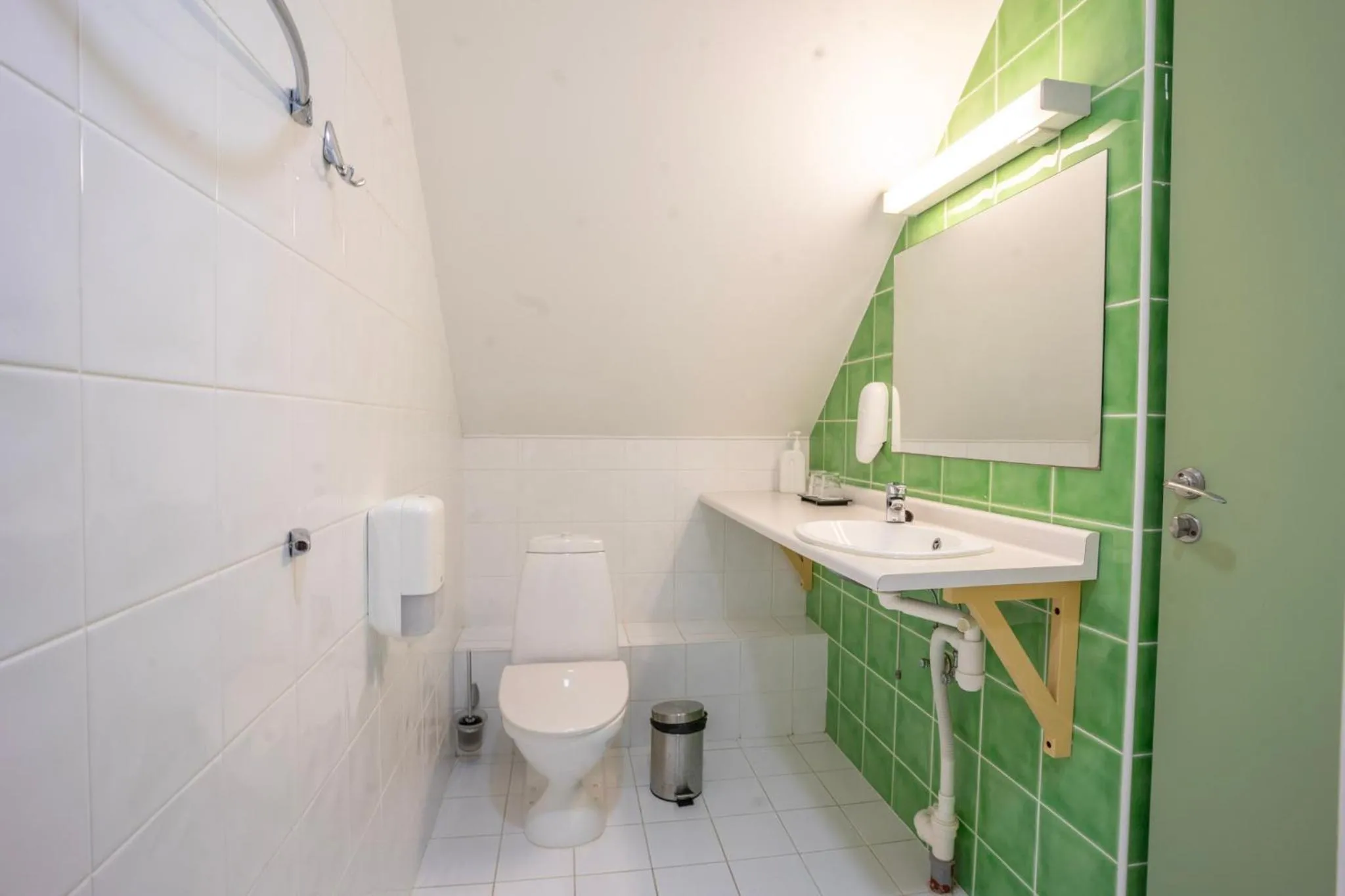 Toilet in Kongo Hotel