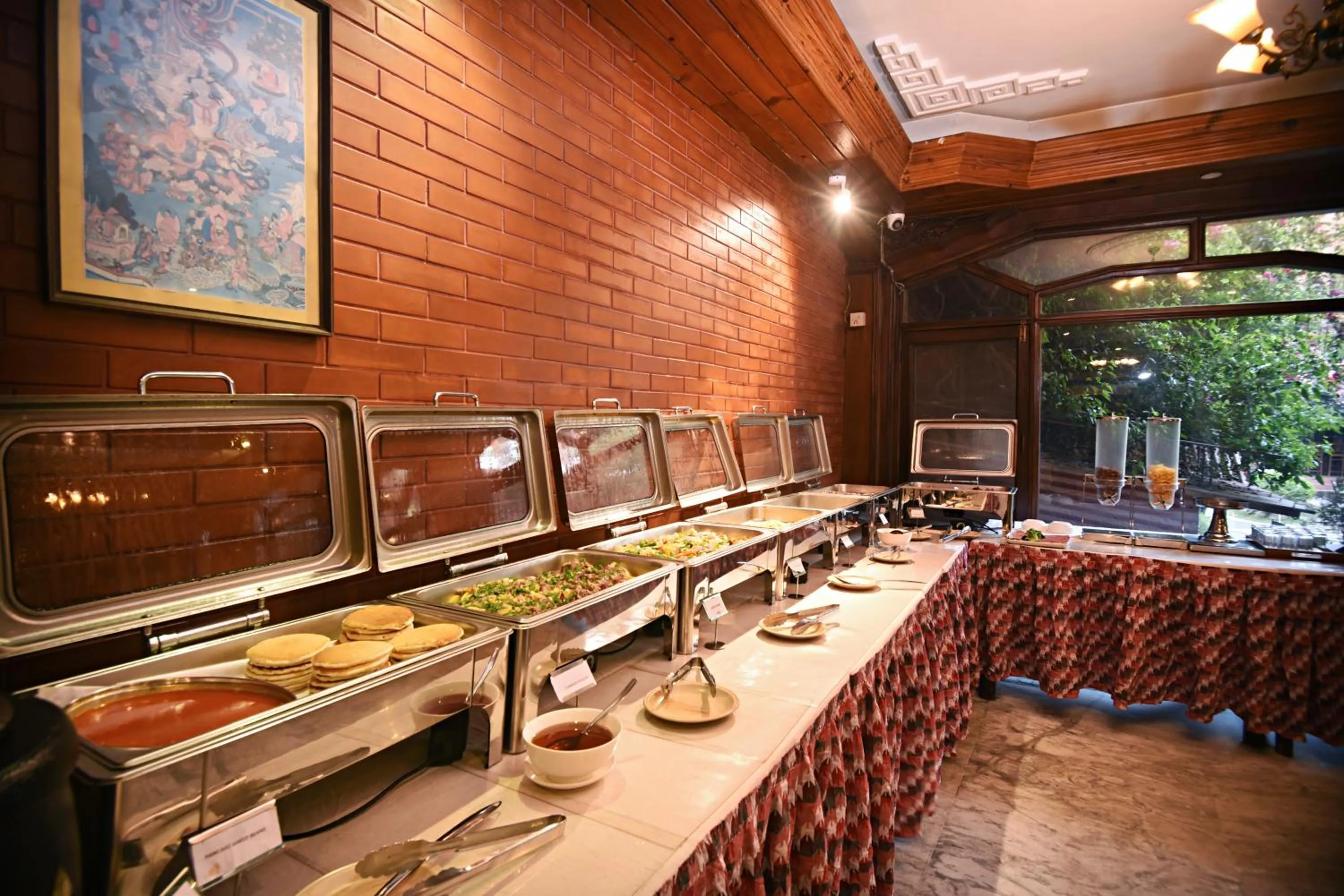 Restaurant/places to eat in Nirvana Boutique Hotel