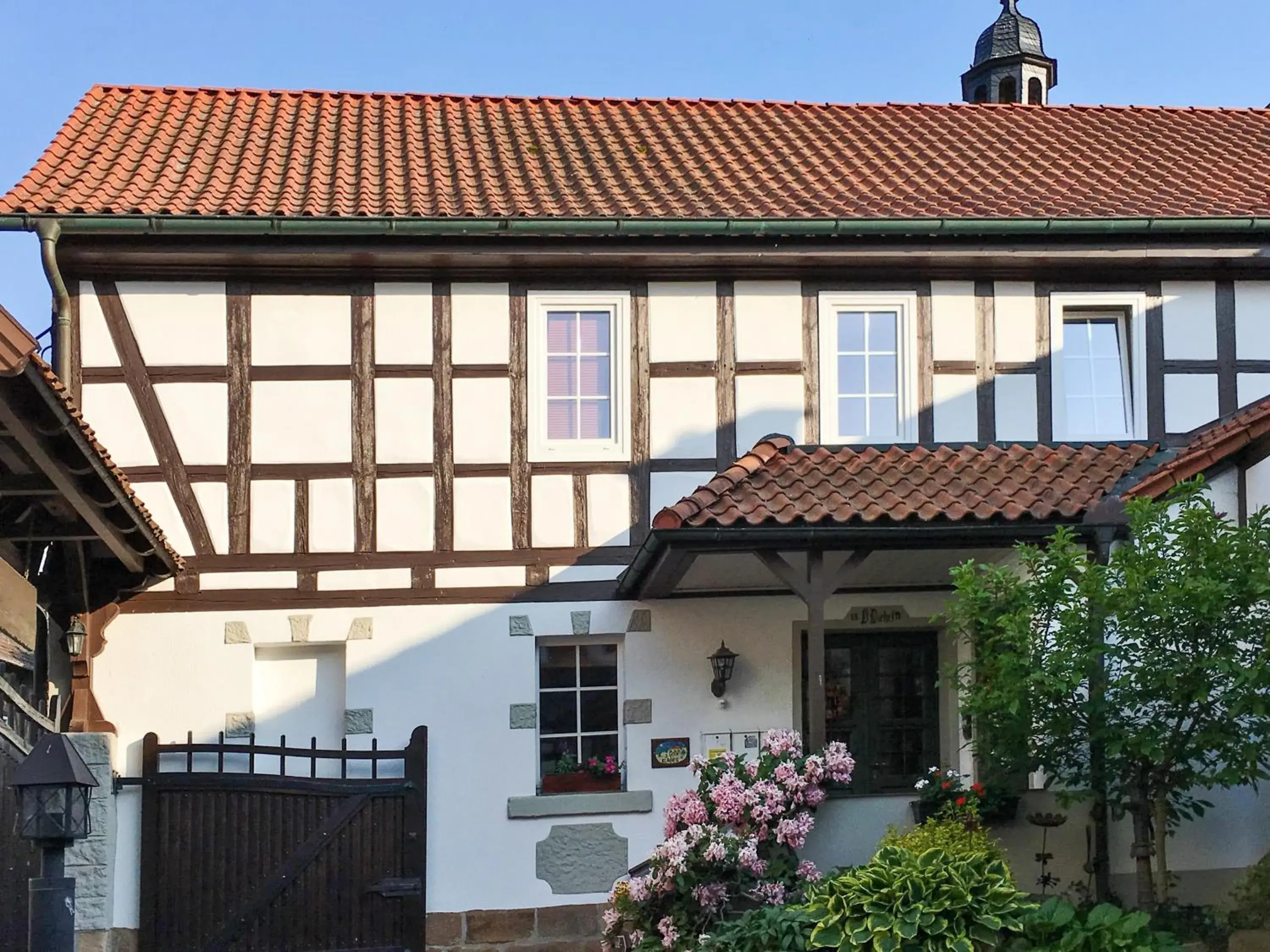 Facade/entrance in Landhotel & Restaurant Kains Hof Facade/entrance in Landhotel & Restaurant Kains Hof