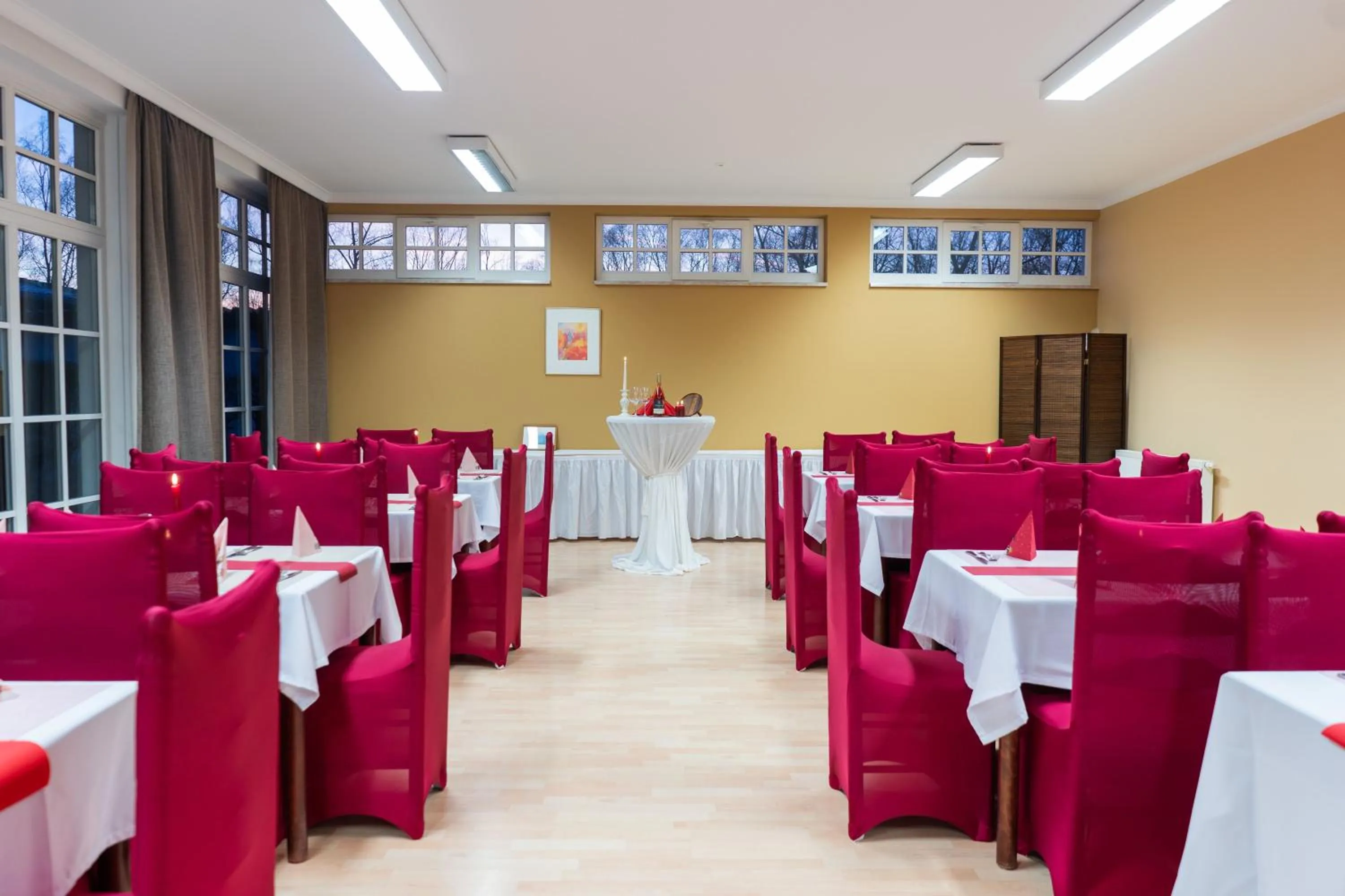 Restaurant/places to eat in Landhotel & Restaurant Kains Hof
