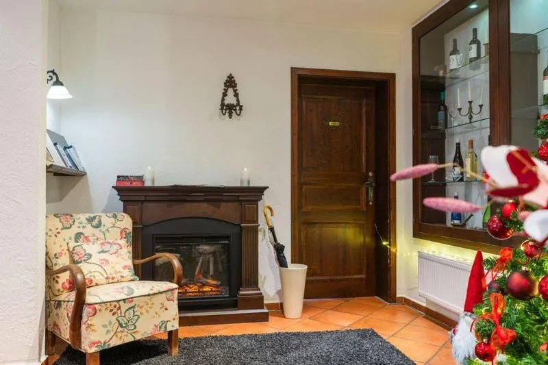 Seating area in Landhotel & Restaurant Kains Hof