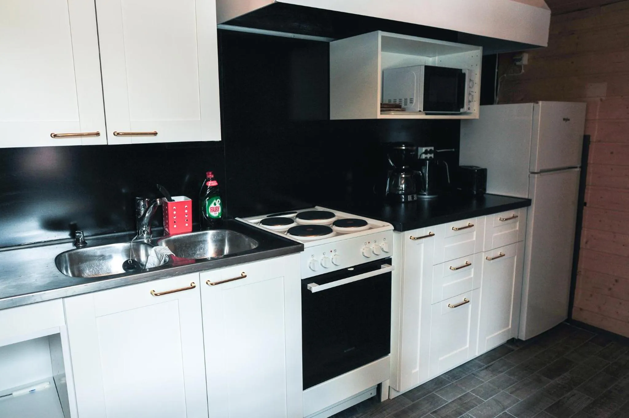 Kitchen or kitchenette in Tankavaara Gold Village