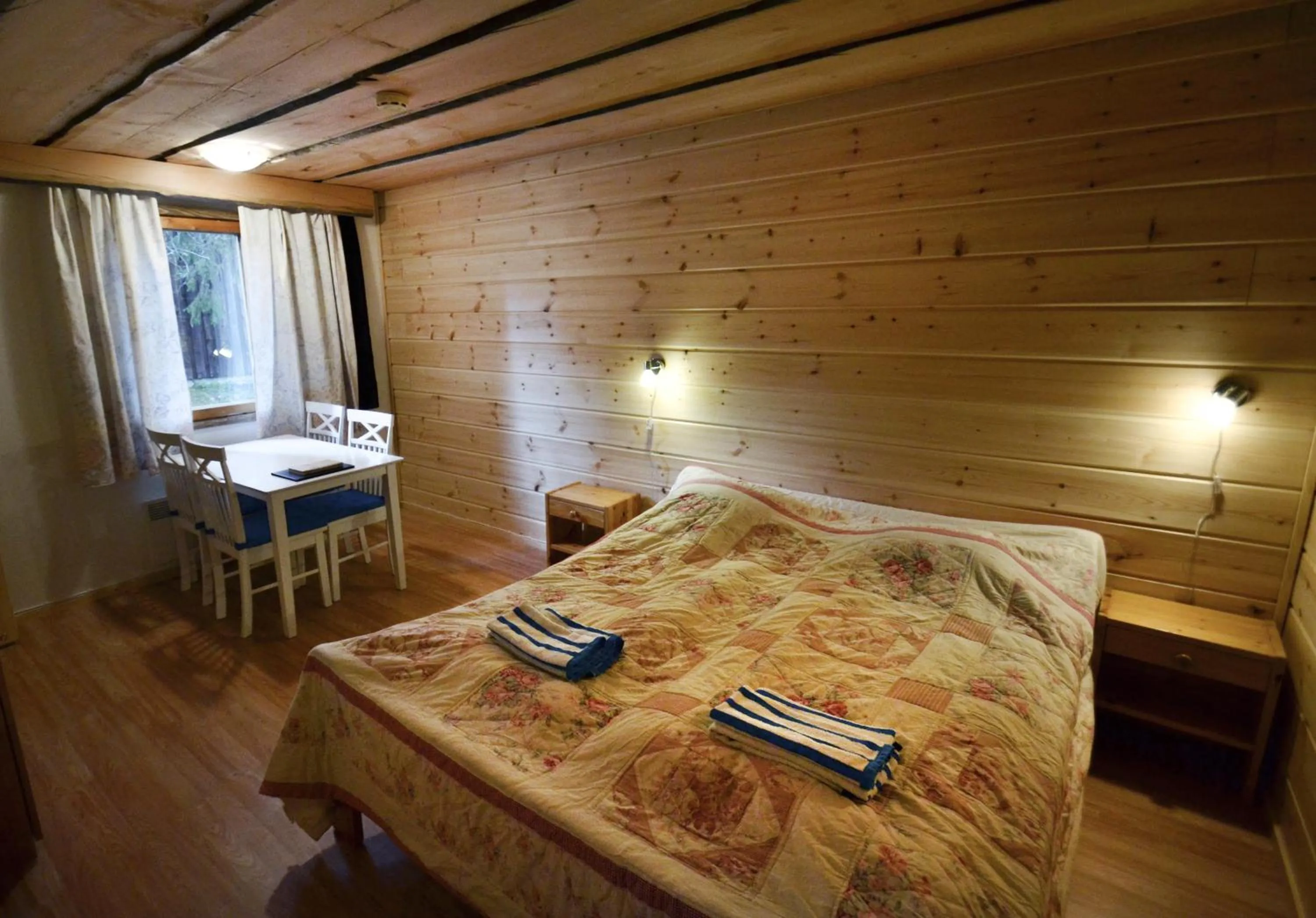 Bed in Tankavaara Gold Village