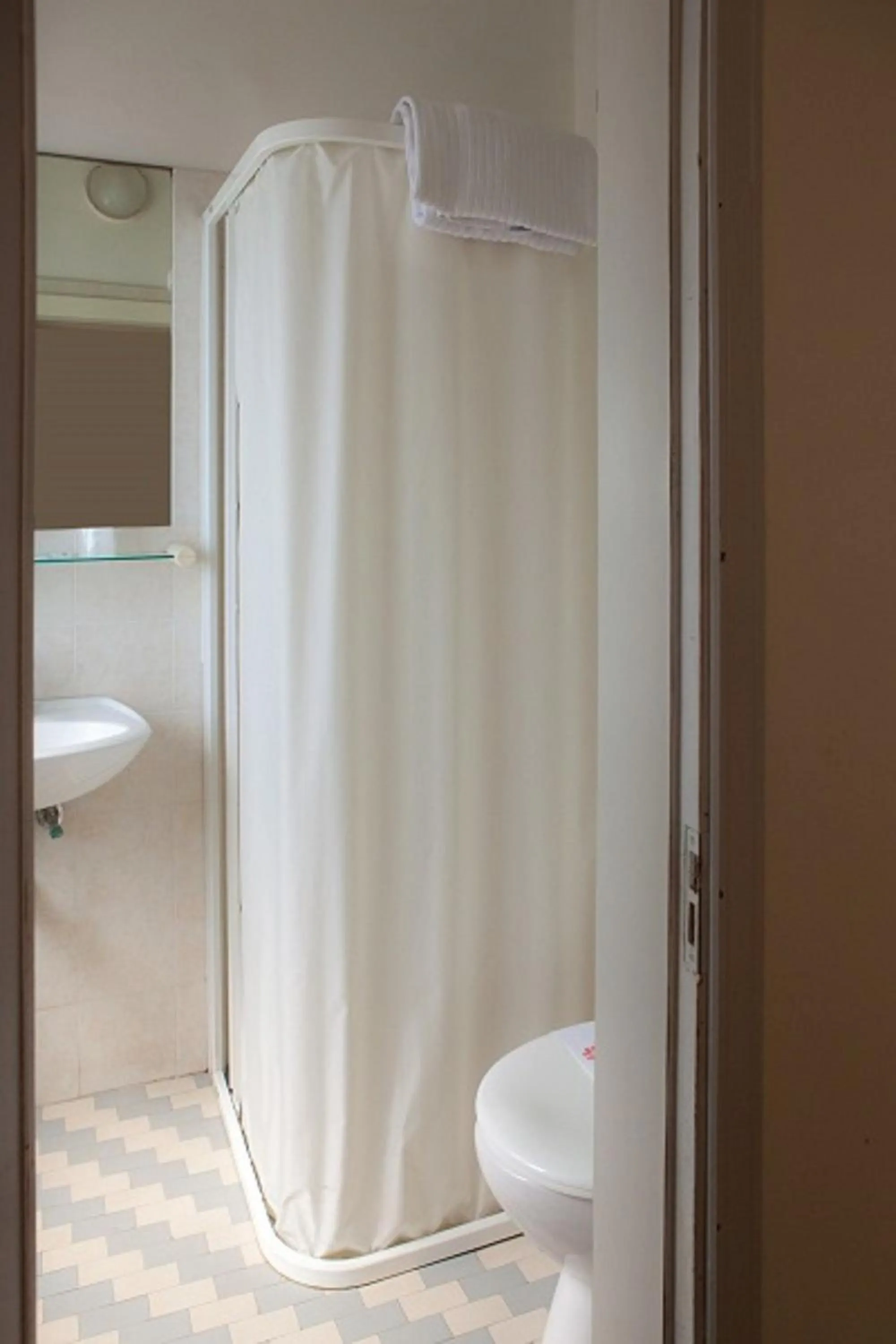 Shower in Hotel Ausonia B&B RiMiNi