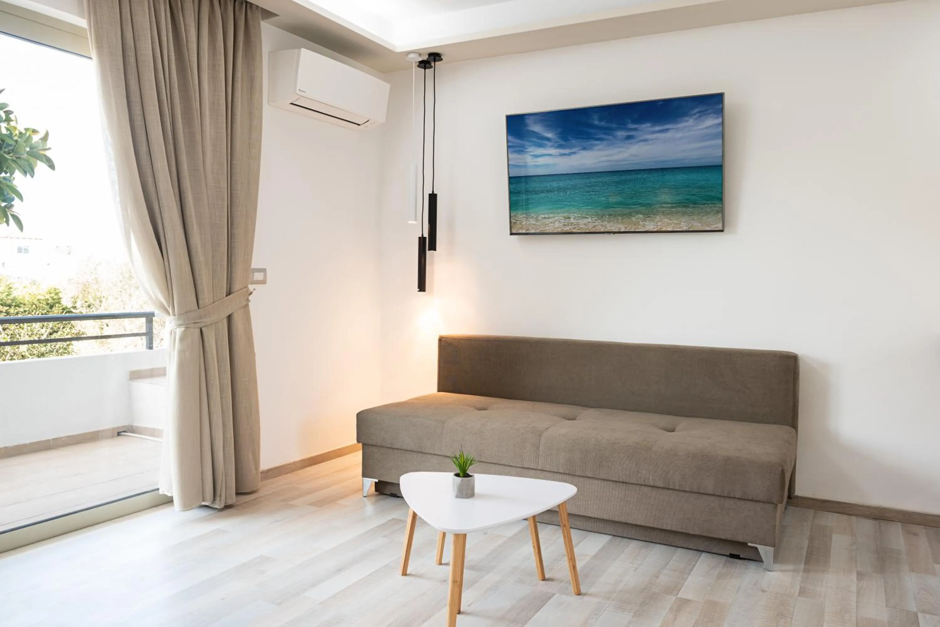 Terinikos Sunny Garden Hotel & Junior Suites