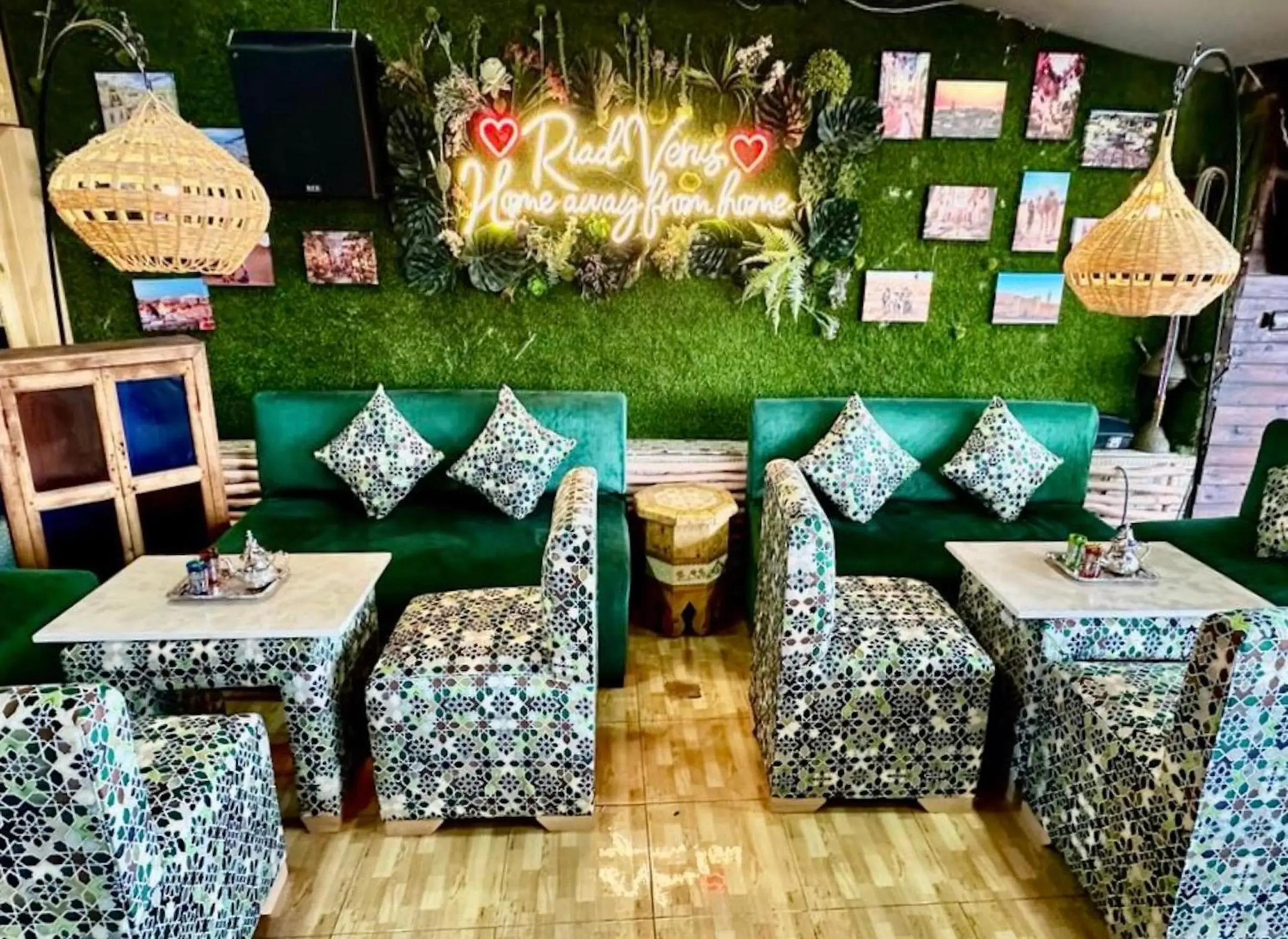 Restaurant/places to eat in Riad Verus Restaurant/places to eat in Riad Verus