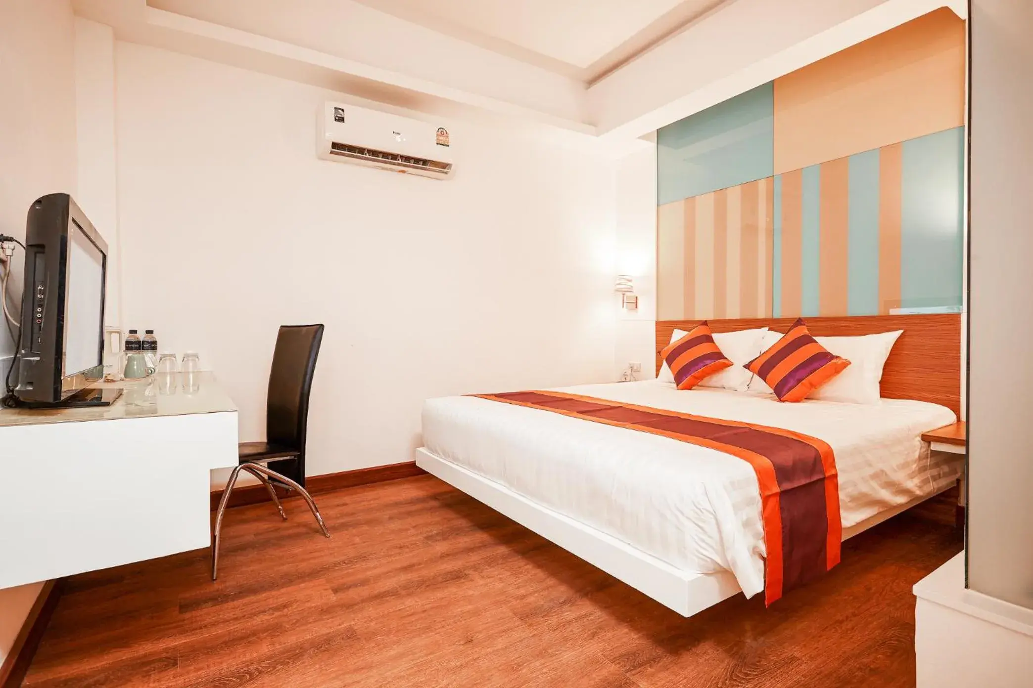 TV and multimedia, Bed in Studio Asoke TV and multimedia, Bed in Studio Asoke