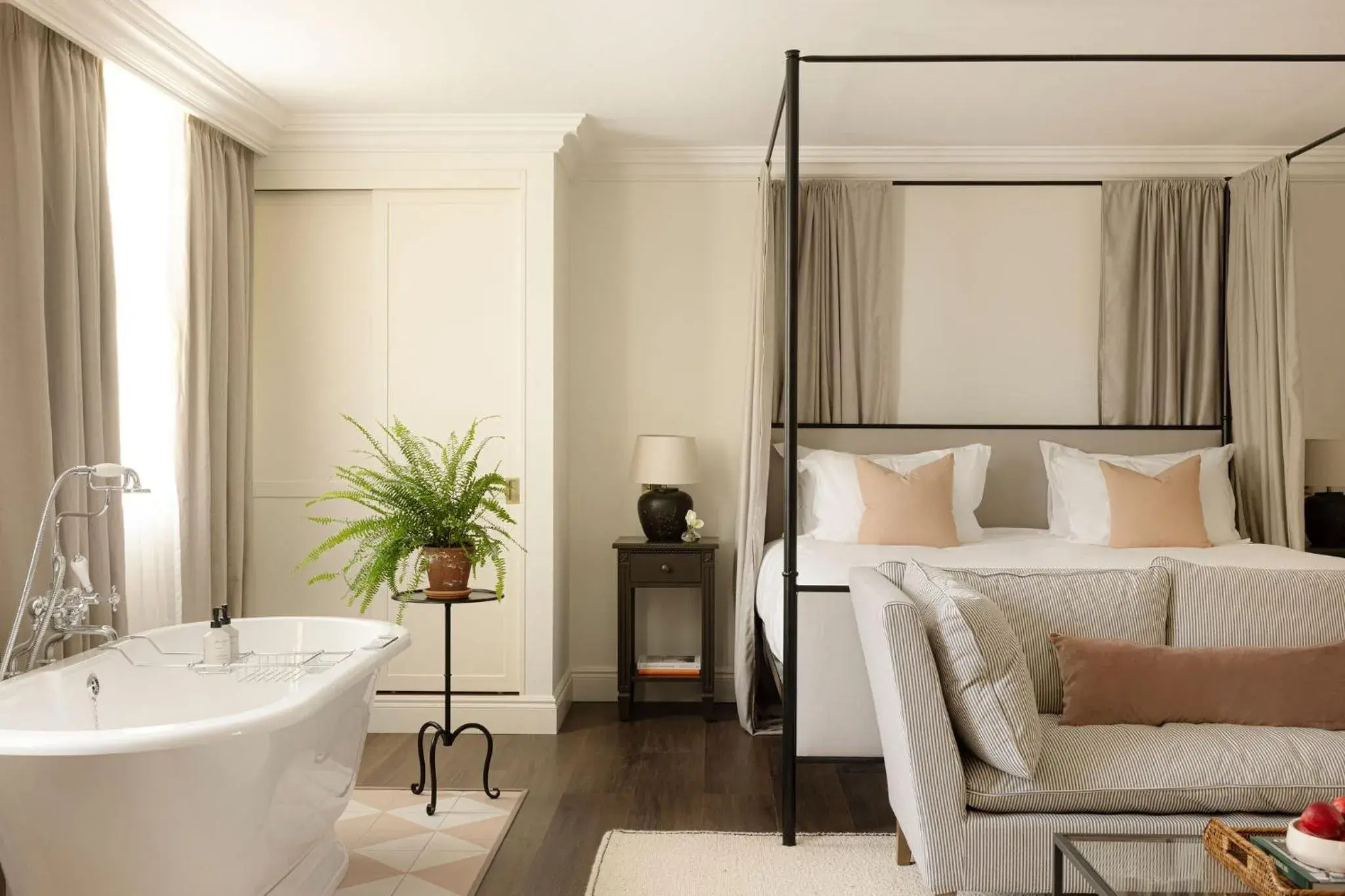 Bed in Saltmoore Bed in Saltmoore