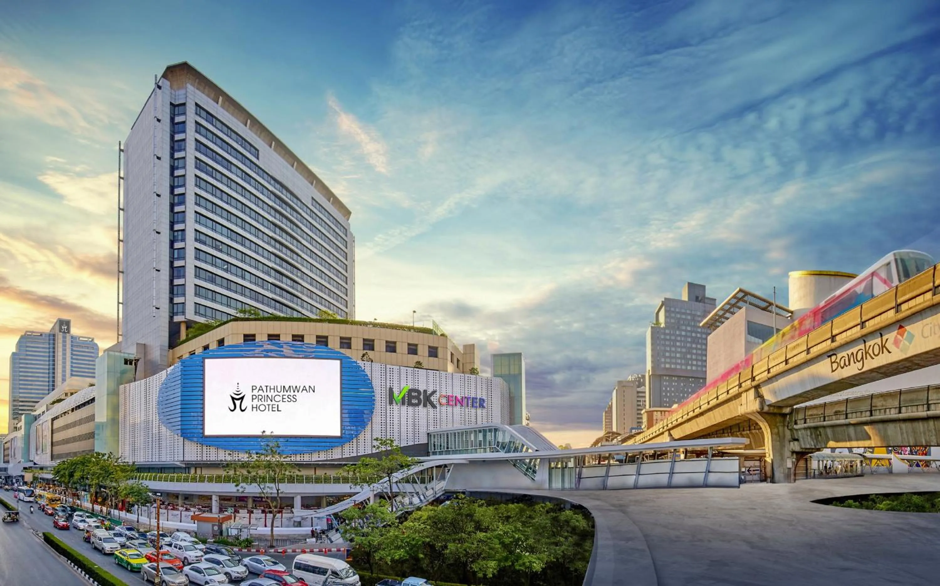 View (from property/room) in Pathumwan Princess Hotel