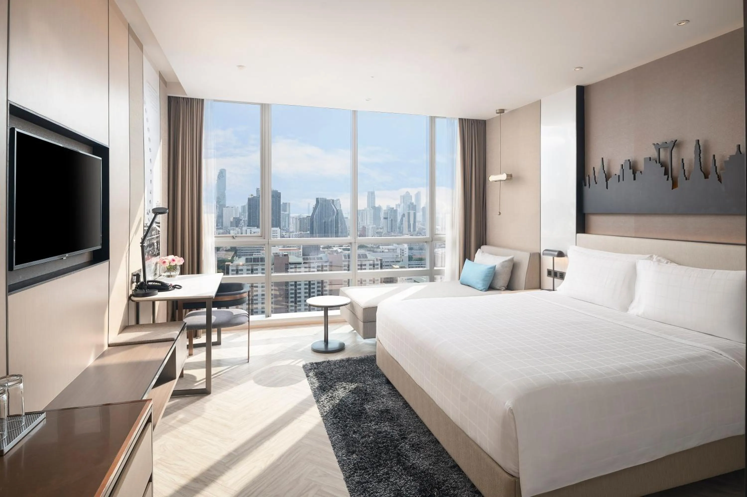 Bedroom, Bed in Pathumwan Princess Hotel